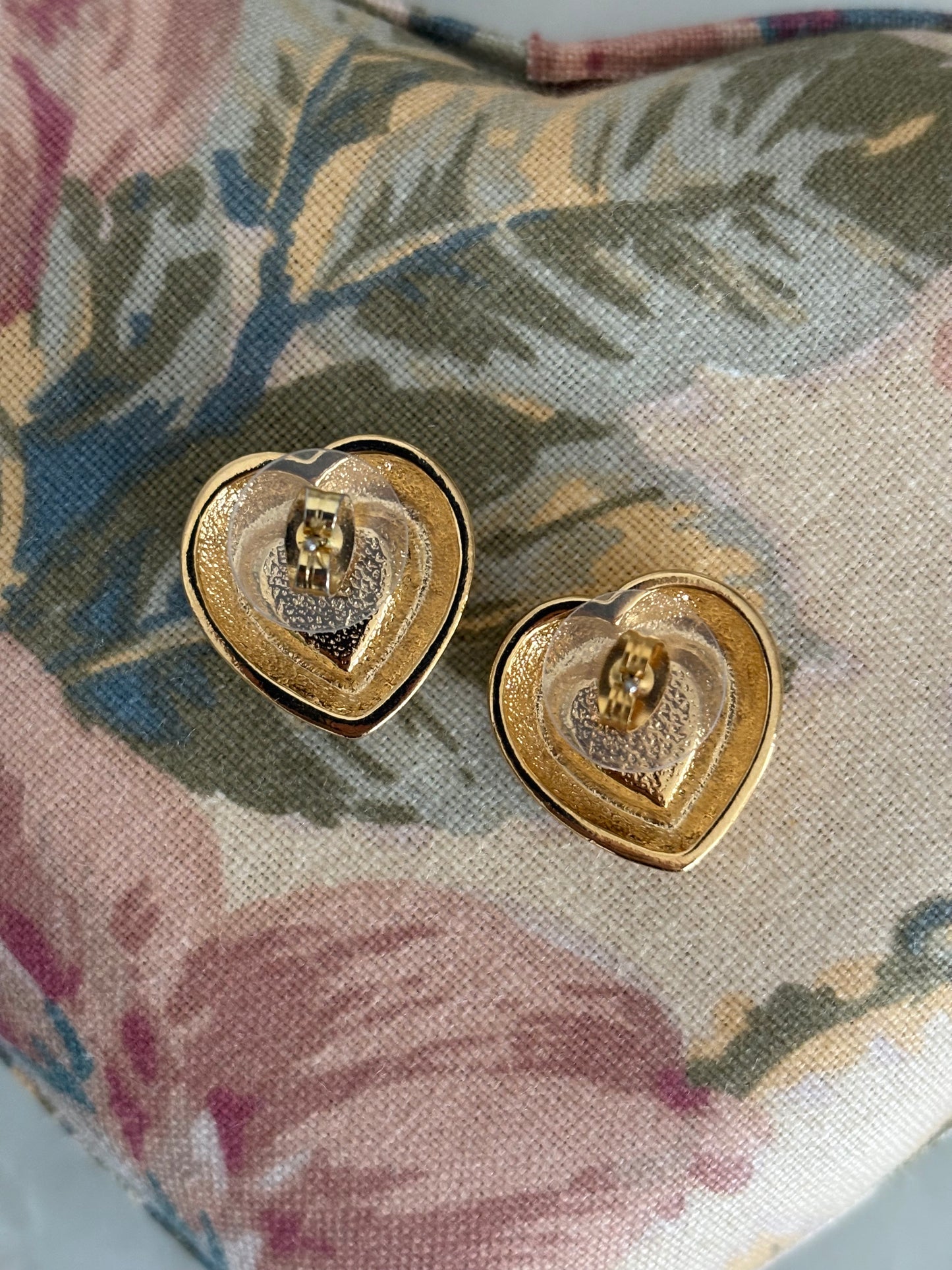 Kolczyki Avon “ Fashion birthstone”,1987 rok