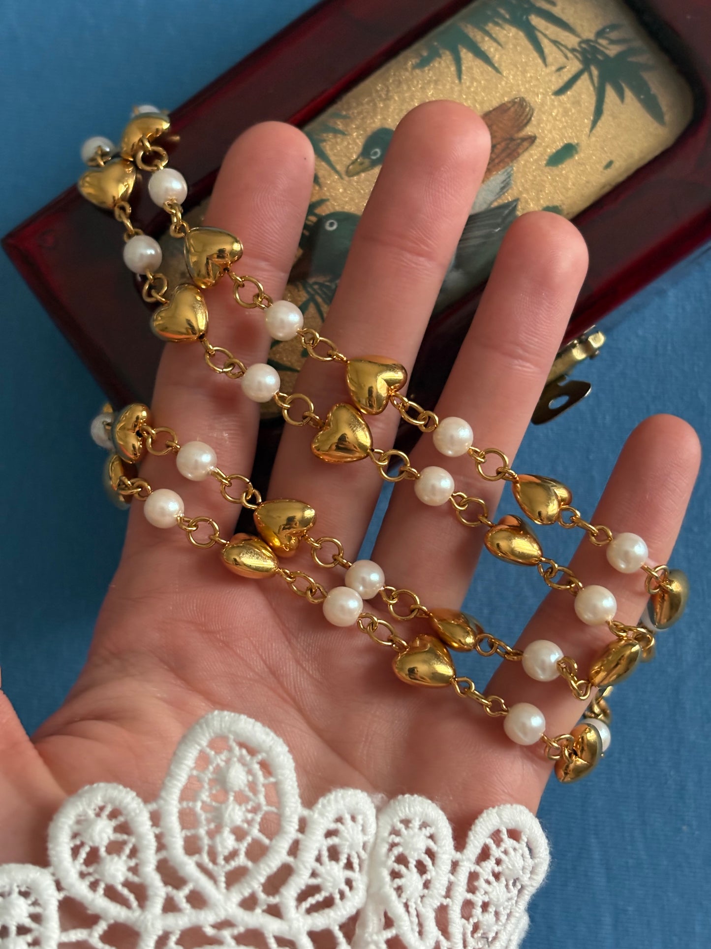 Naszyjnik Trifari z perłami i serduszkami