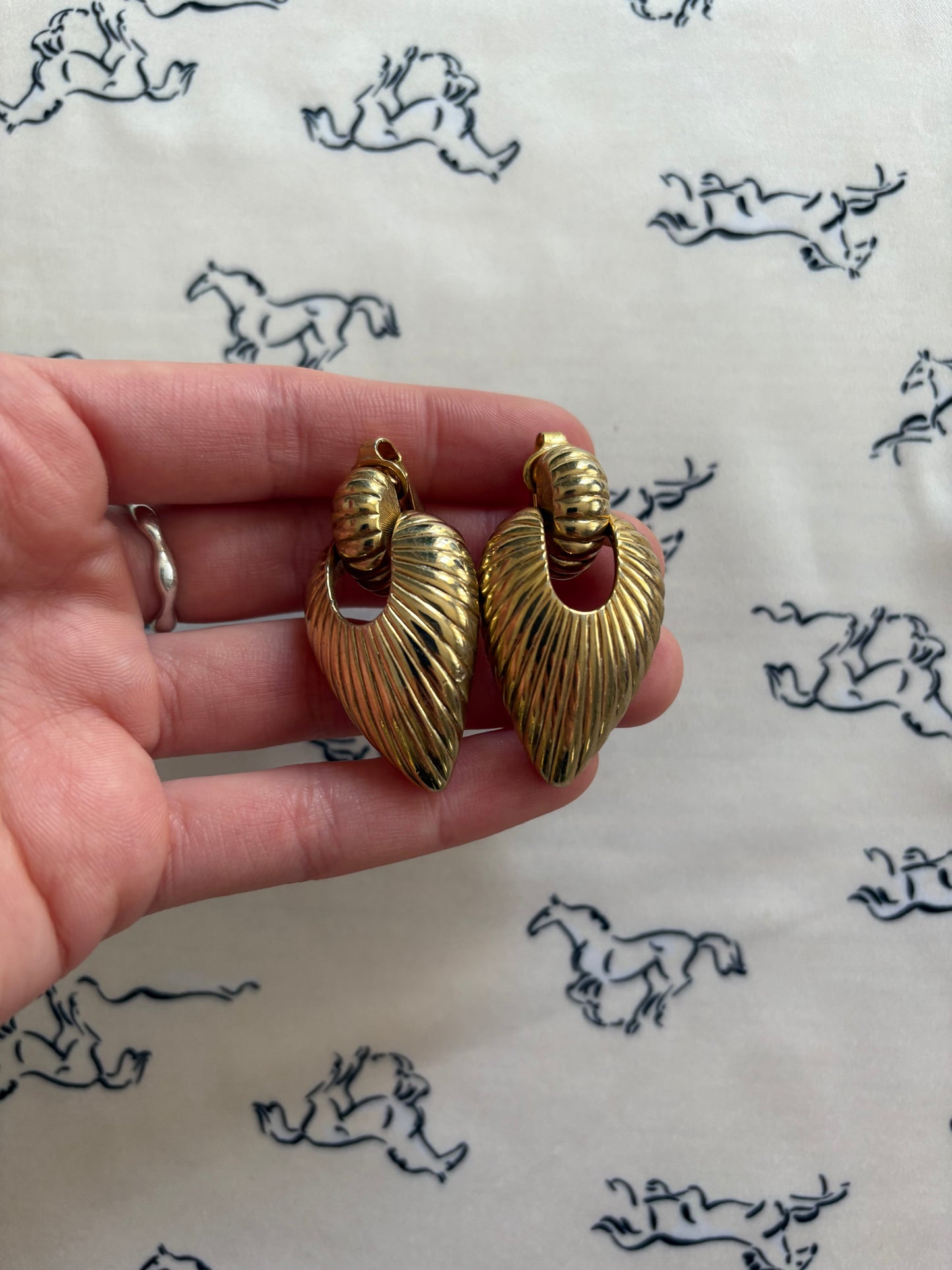 Pozłacane klipsy vintage