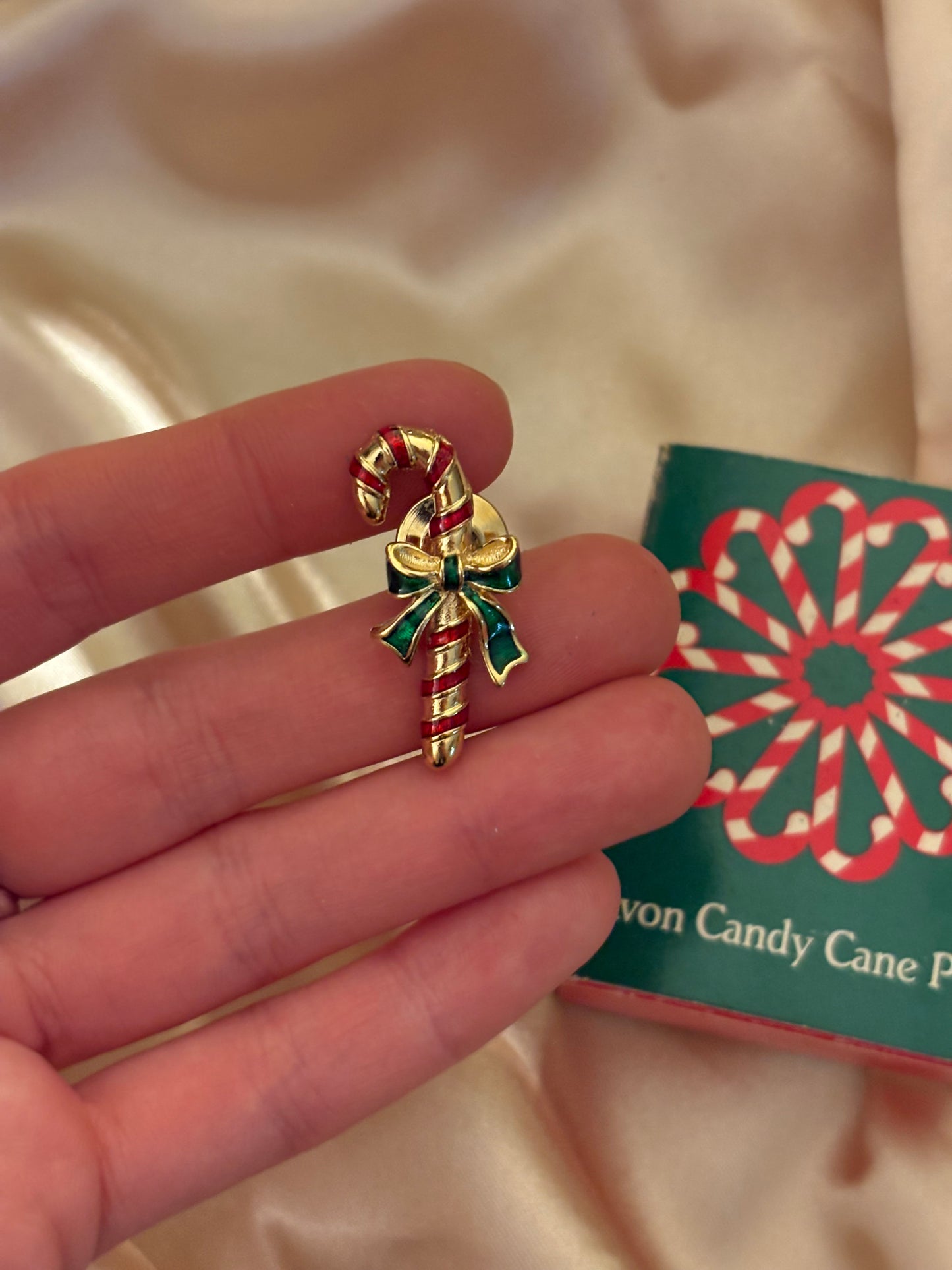 Broszka Avon “Candy Cane”,1986 rok