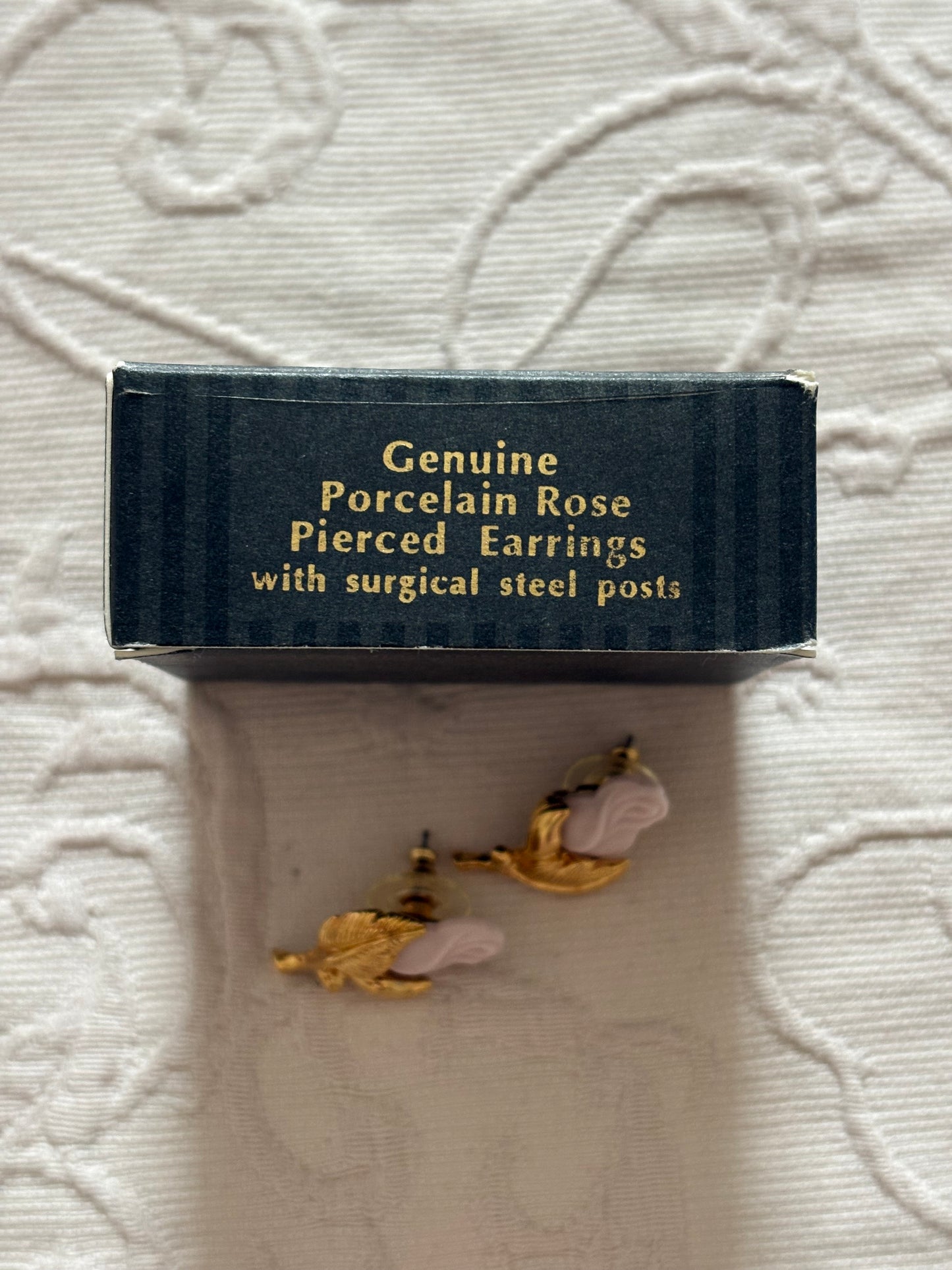 Avon rose-shaped earrings, 1994