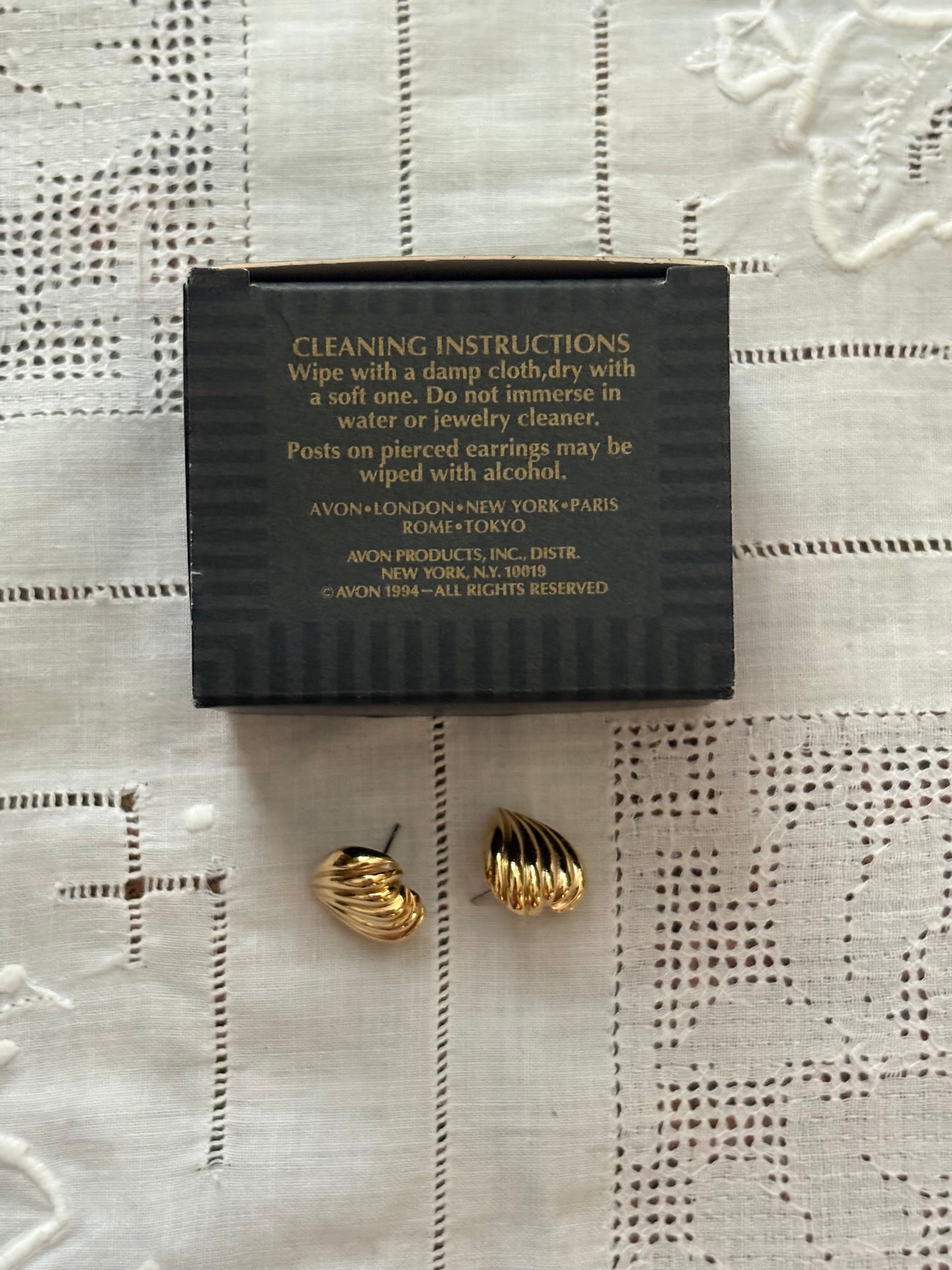 Kolczyki Avon “Pleated heart”,1994 rok