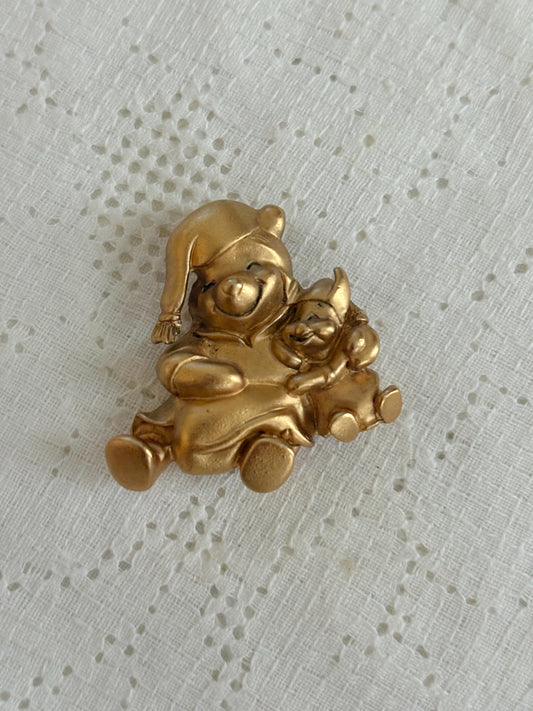 Pozłacana broszka Disney „Kubusiowy sen”
