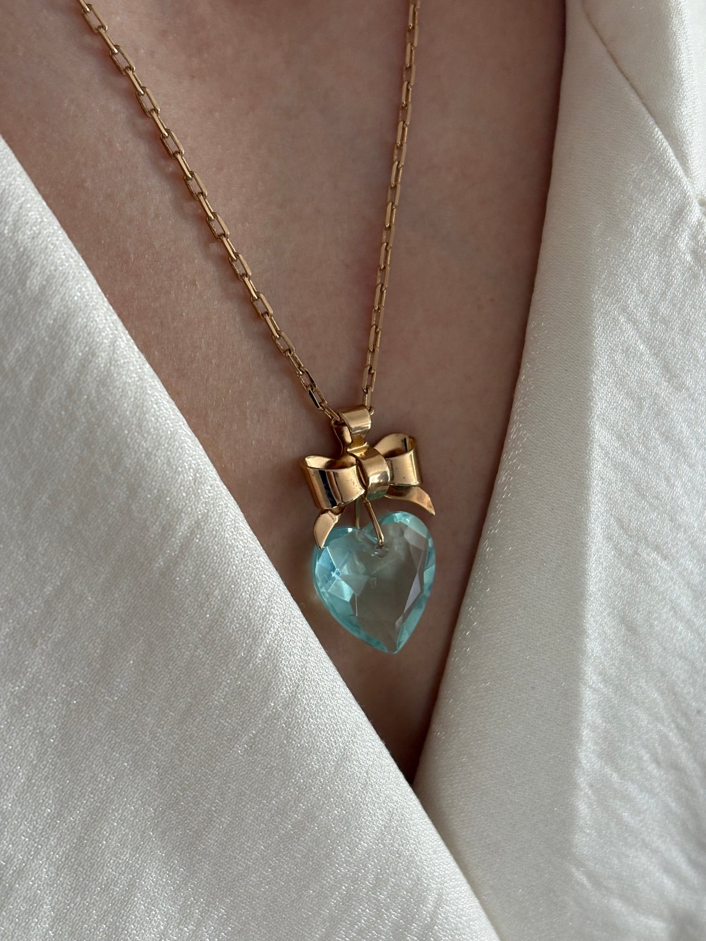 Naszyjnik Avon “ Romantic facets necklace”,1985 rok