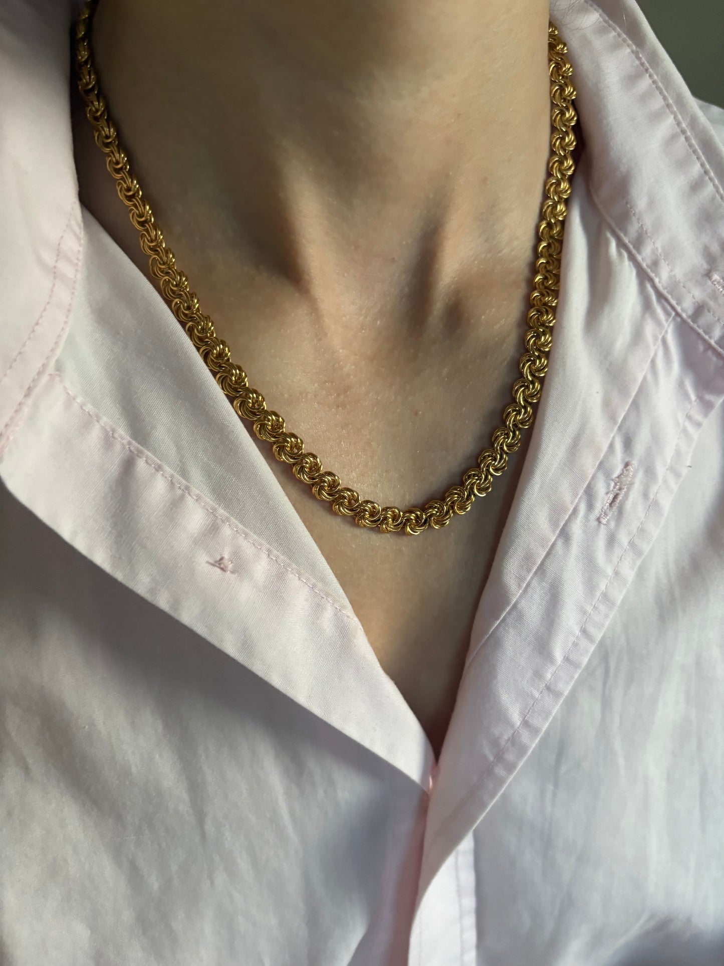 Naszyjnik Trifari z ogniwami w formie węzełków