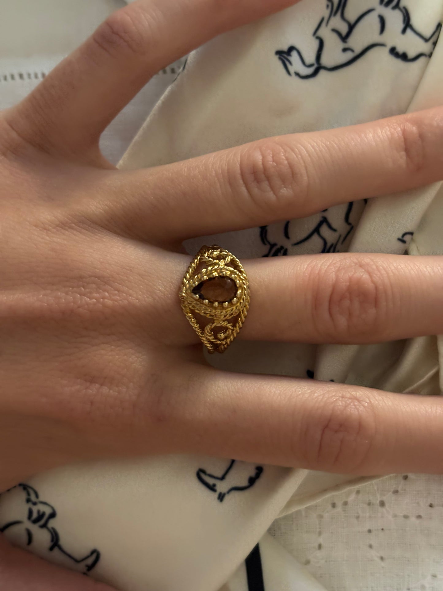 Pierścionek Avon „Smokeblaze”1977 rok