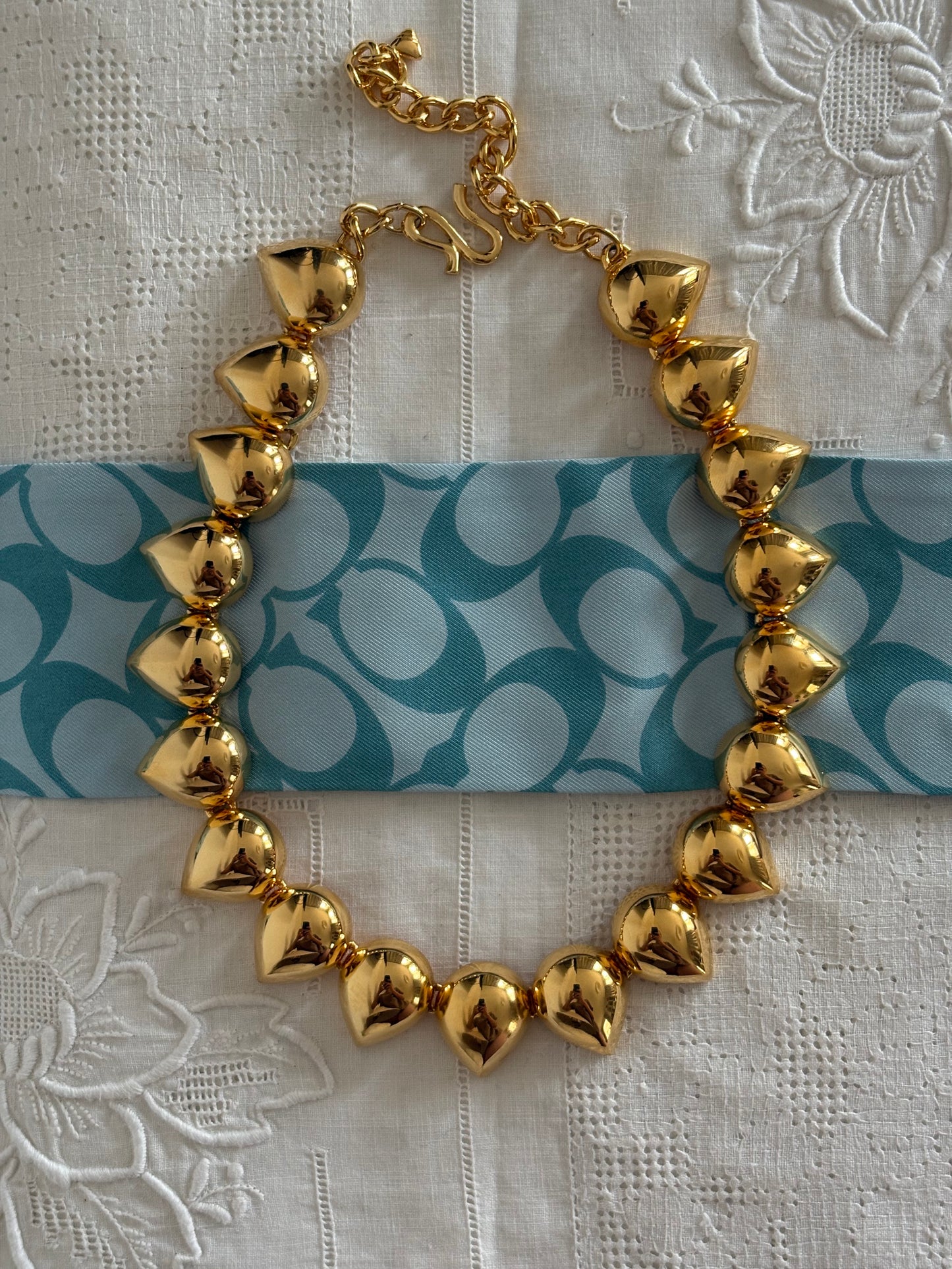 Pozłacany naszyjnik Liz Claiborne