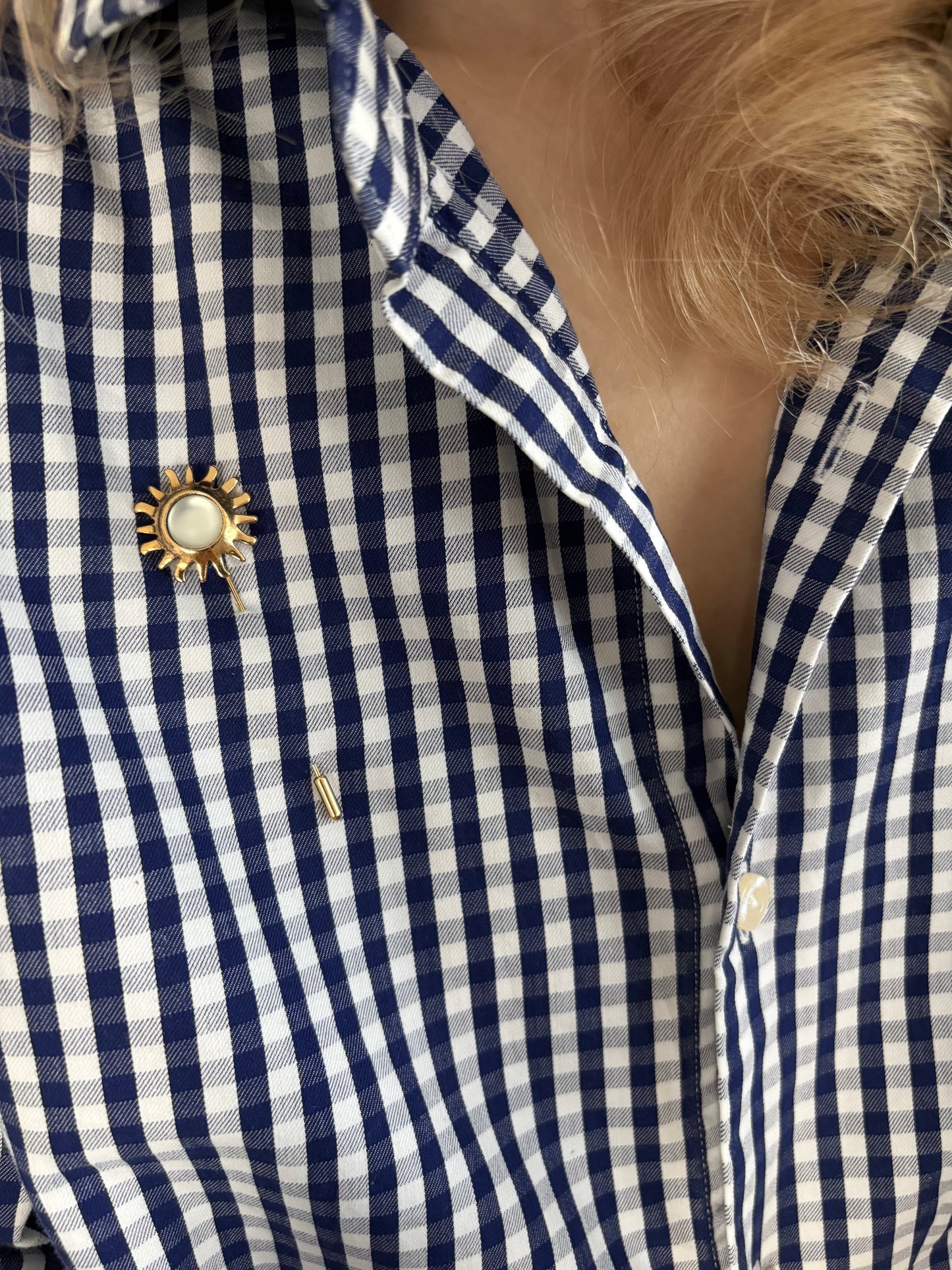 Broszka Avon „Słońce” z kolekcji Smithsonian Institution, 1996 rok