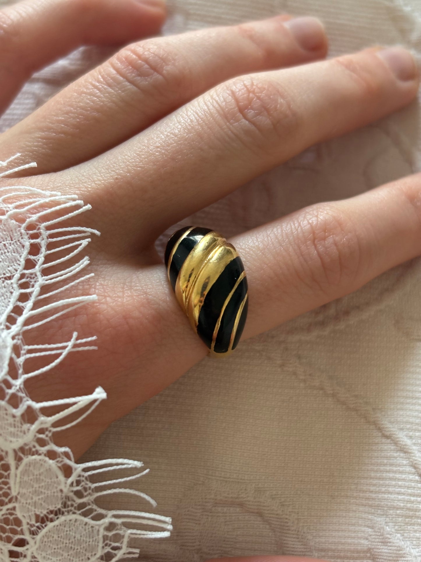 Avon enameled ring, 1980s