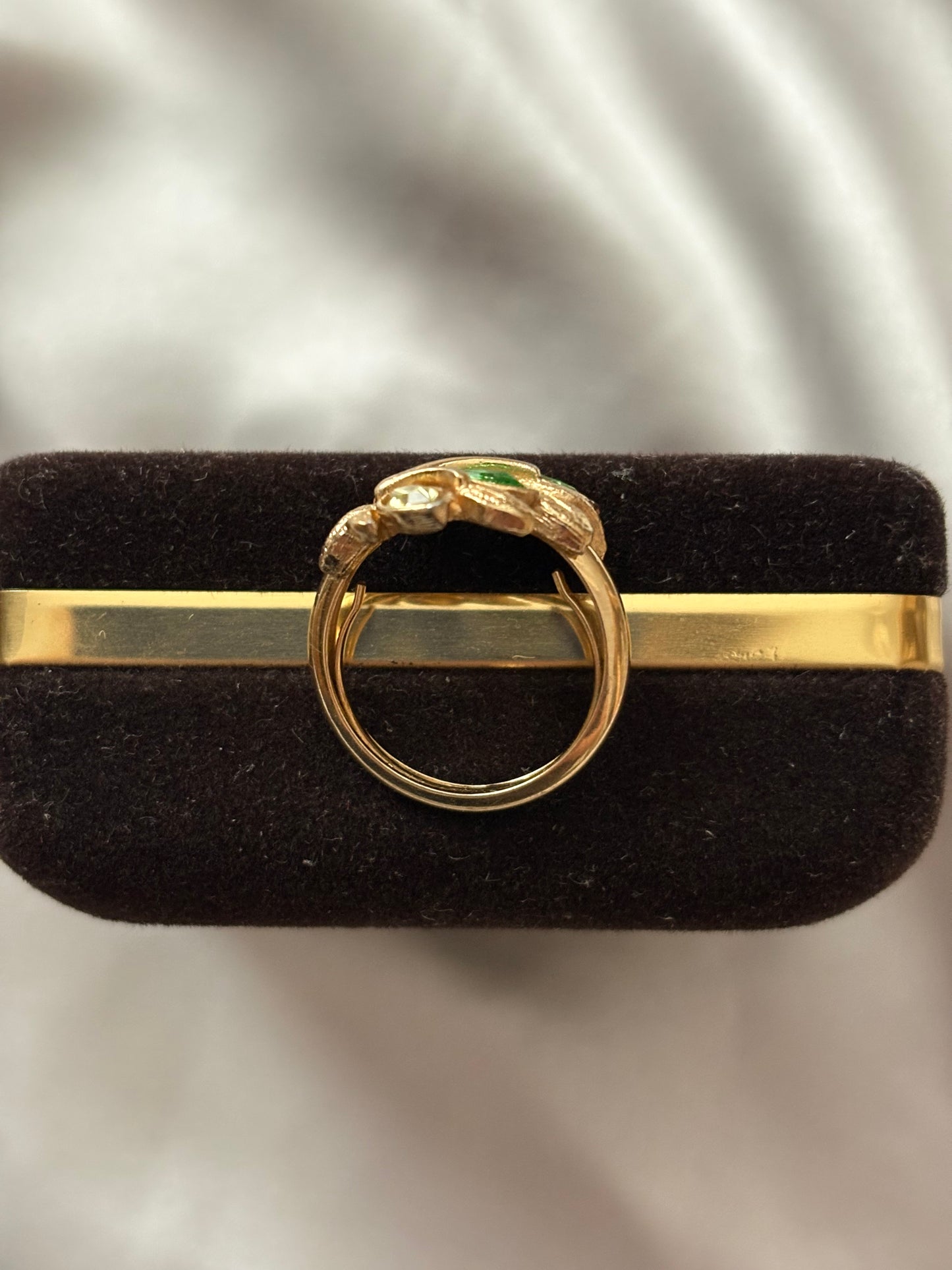 Pierścionek Avon „Leaf Light”,1974 rok