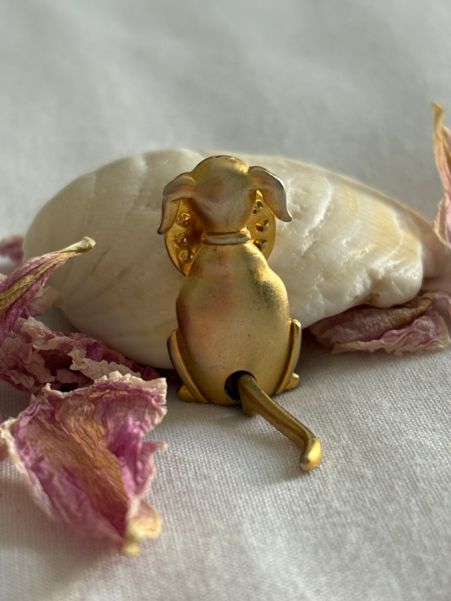 Broszka piesek Janette Jewelry