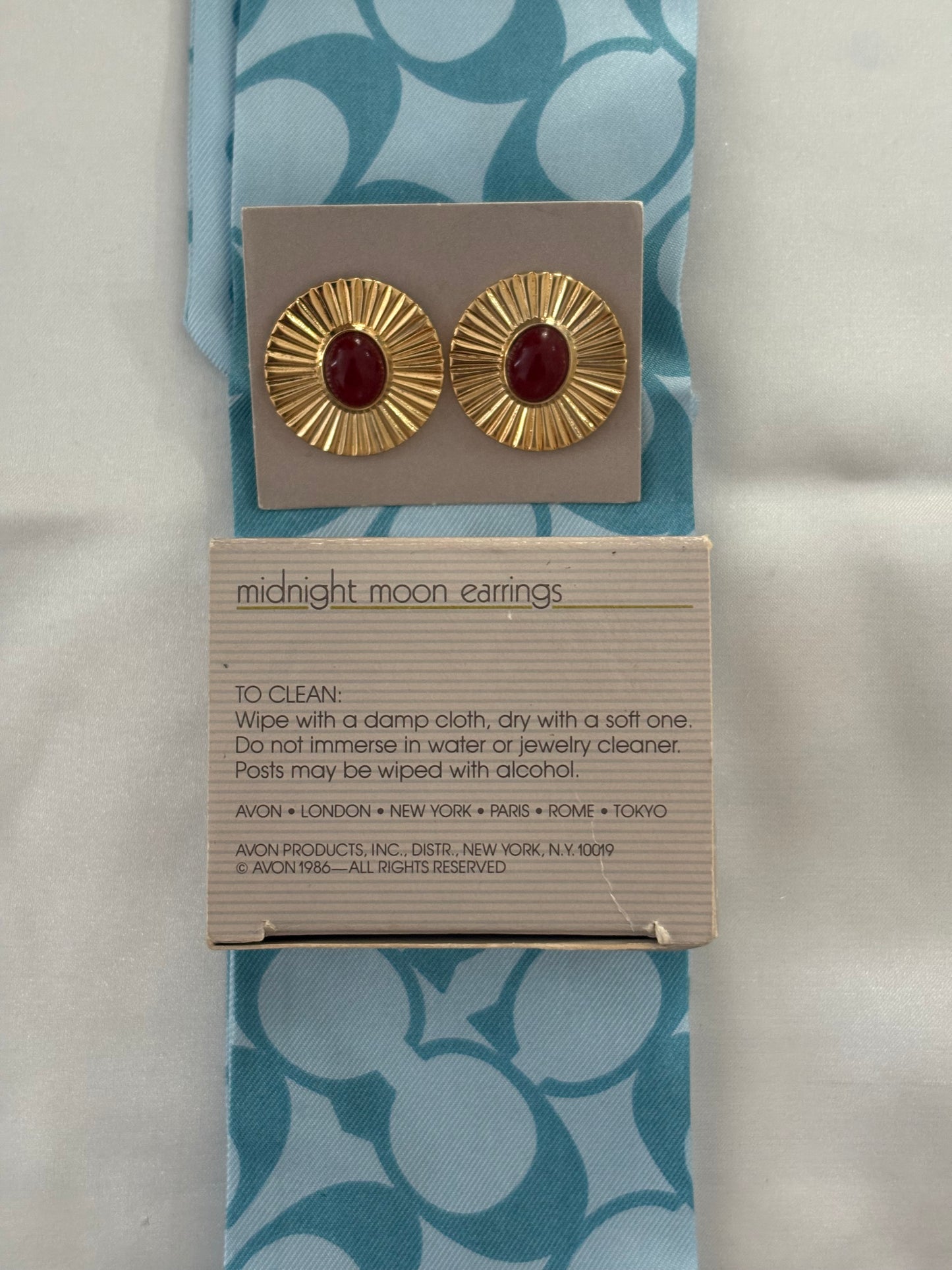 Kolczyki Avon „ Midnight moon”, 1986 rok
