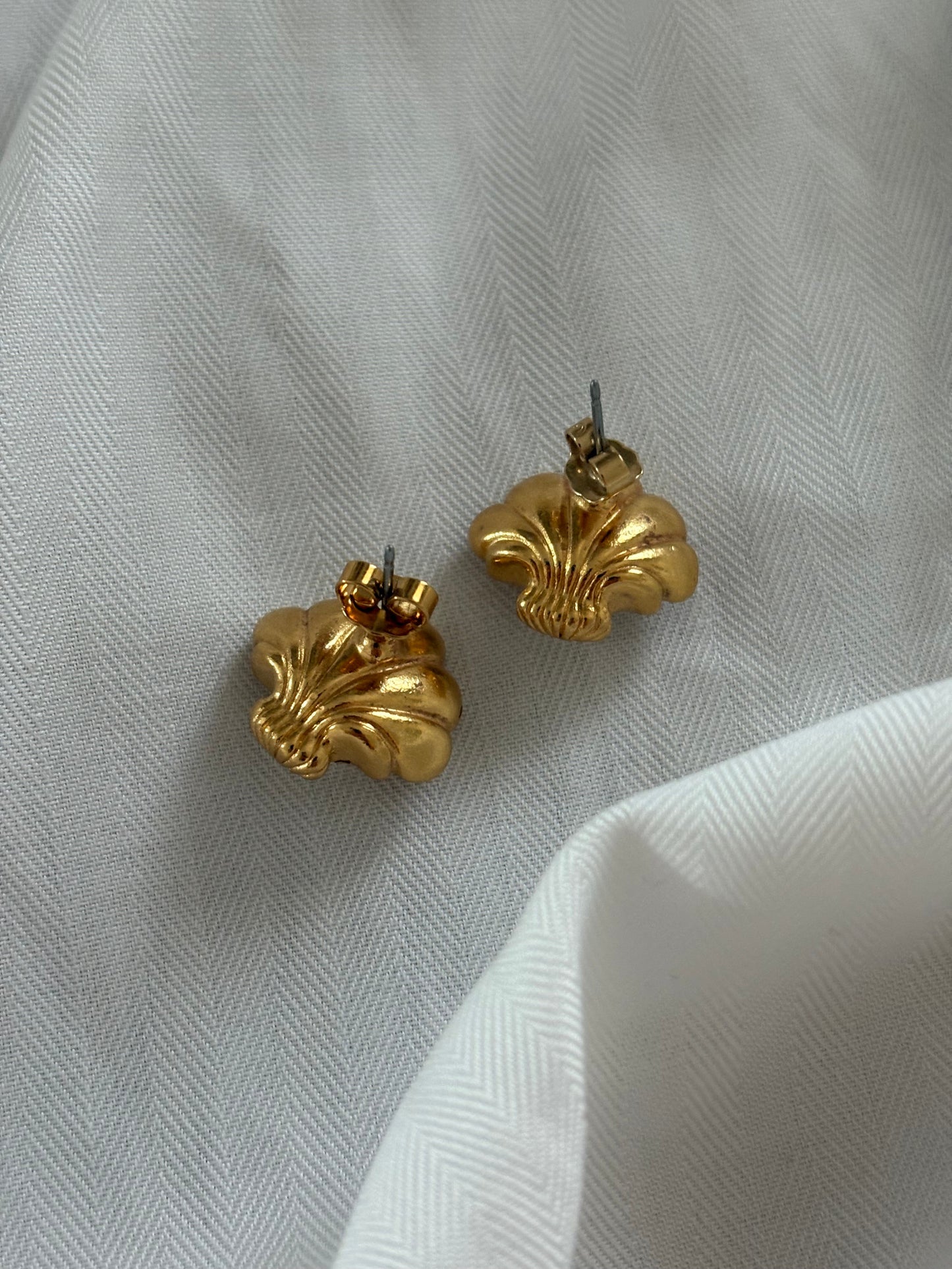 Avon "Ocean's Dream" earrings, 1995