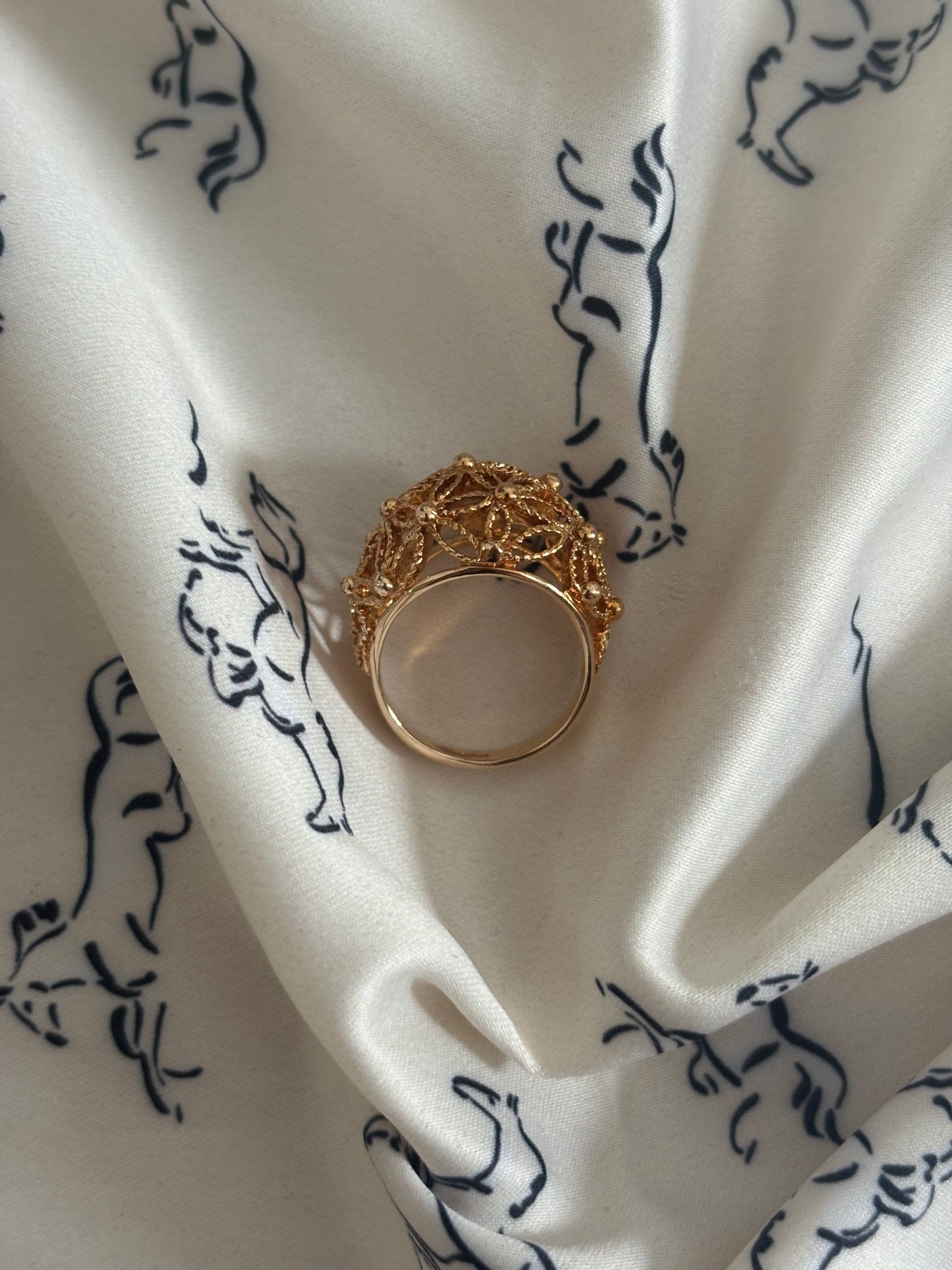 Avon "Spun Blossoms Filigree Ring", 1979