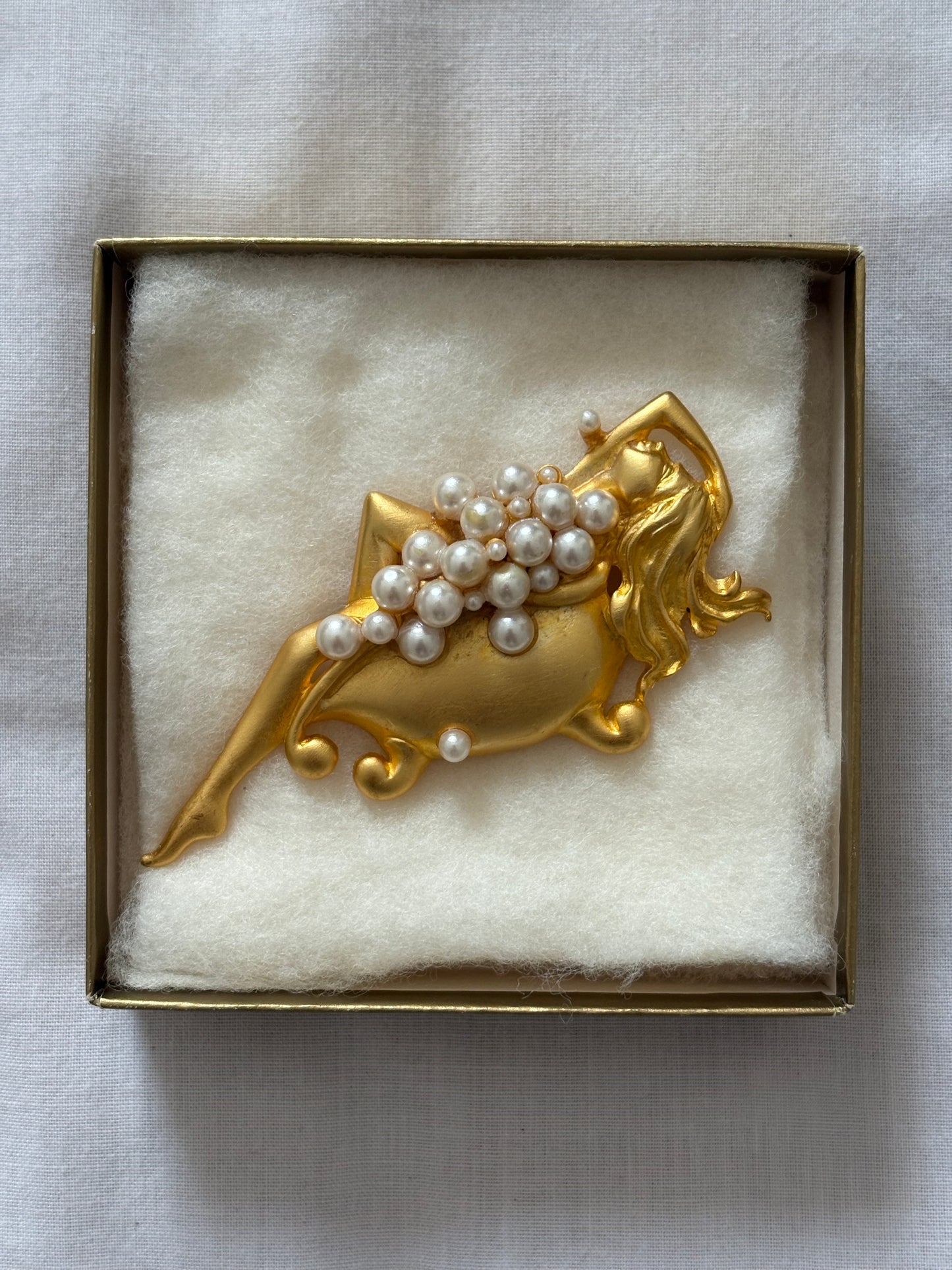 Broszka marki JJ (Jonette Jewelry)