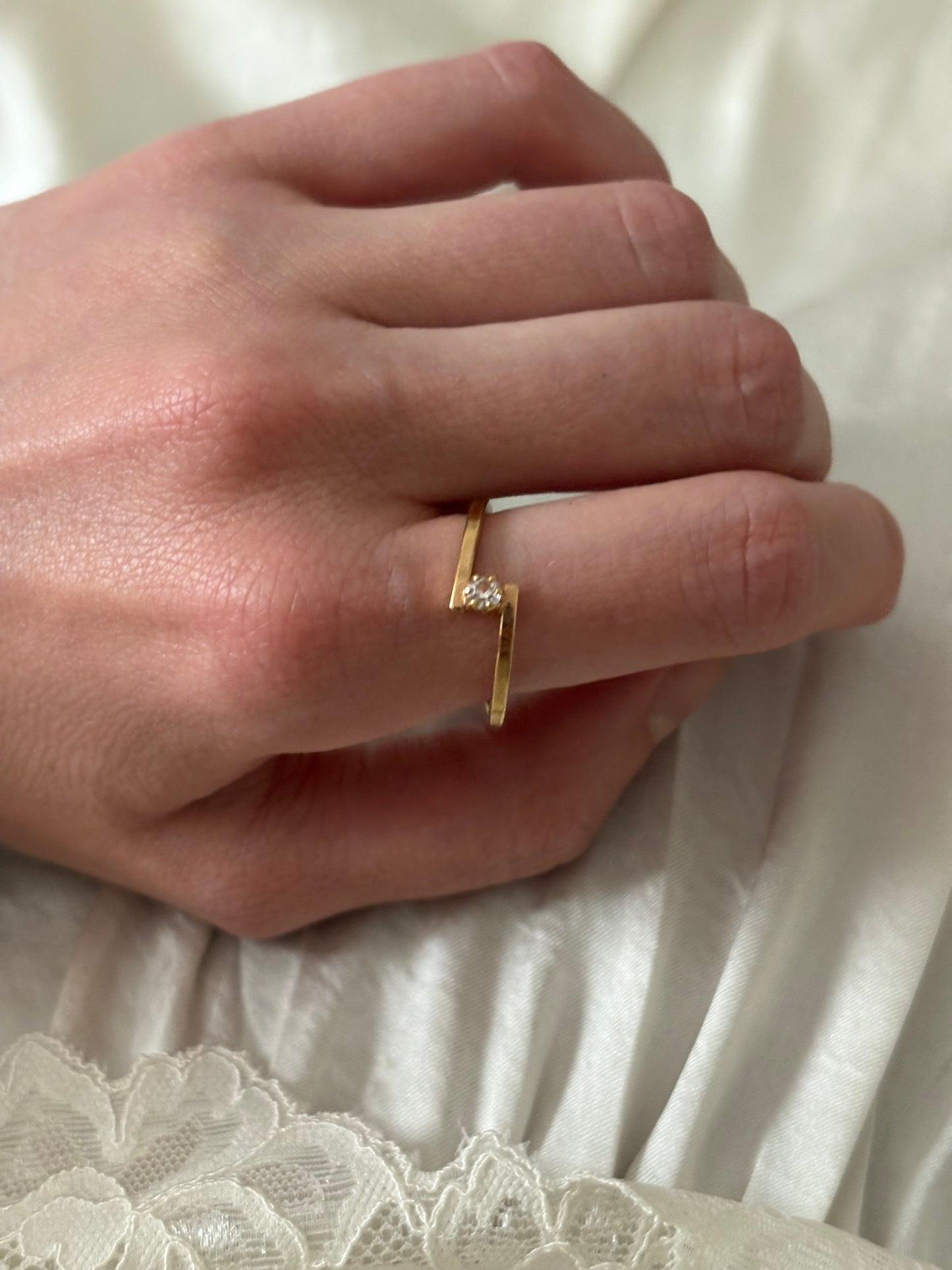 Avon "Birthstone Accent" ring, 1979