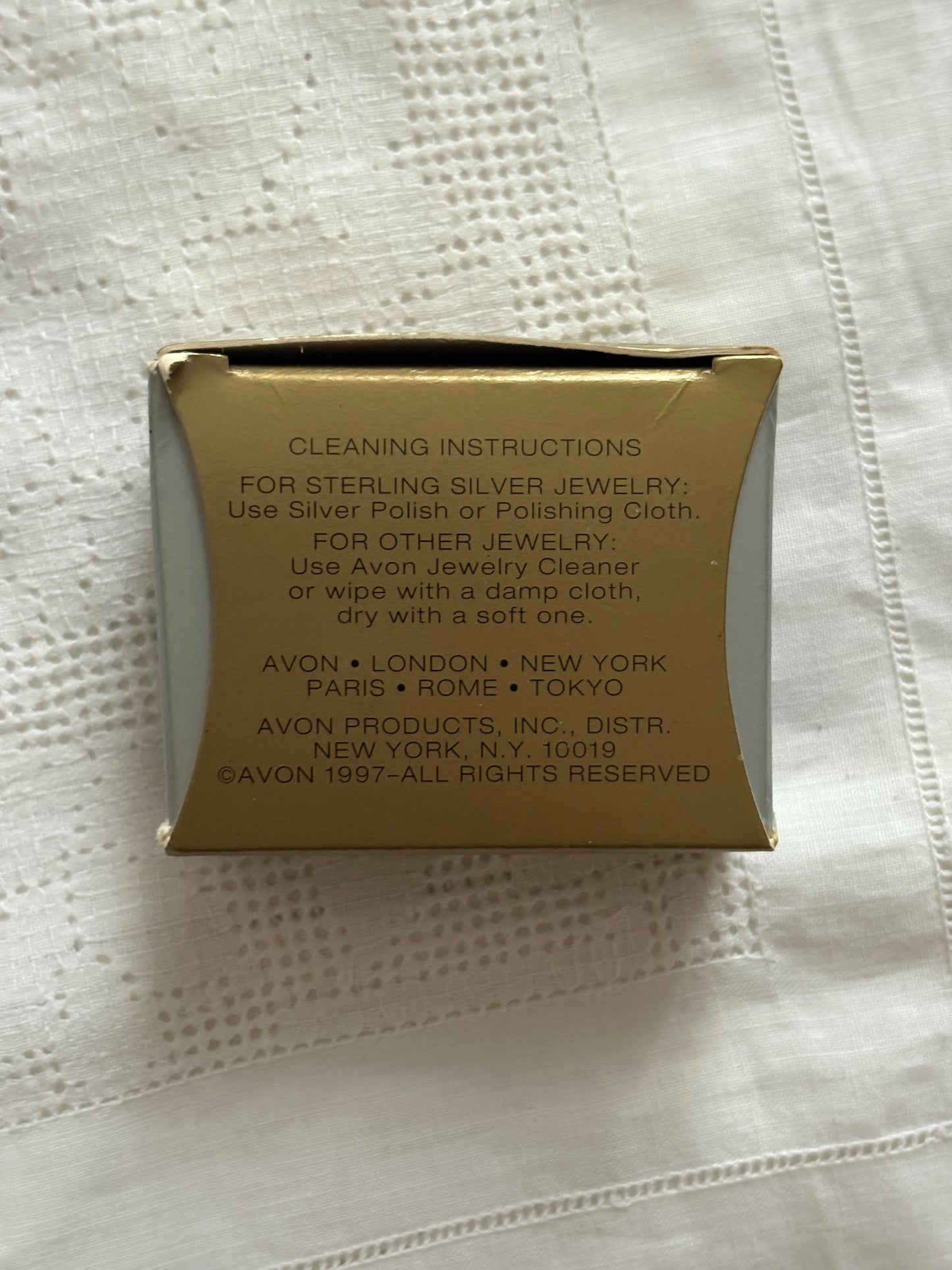 Avon "GOLDEN CLASSICS LEVERBACK" Earrings, 1997