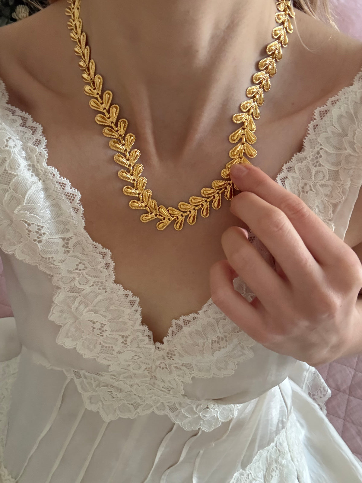 Naszyjnik Avon „Gilded links”,1992 rok