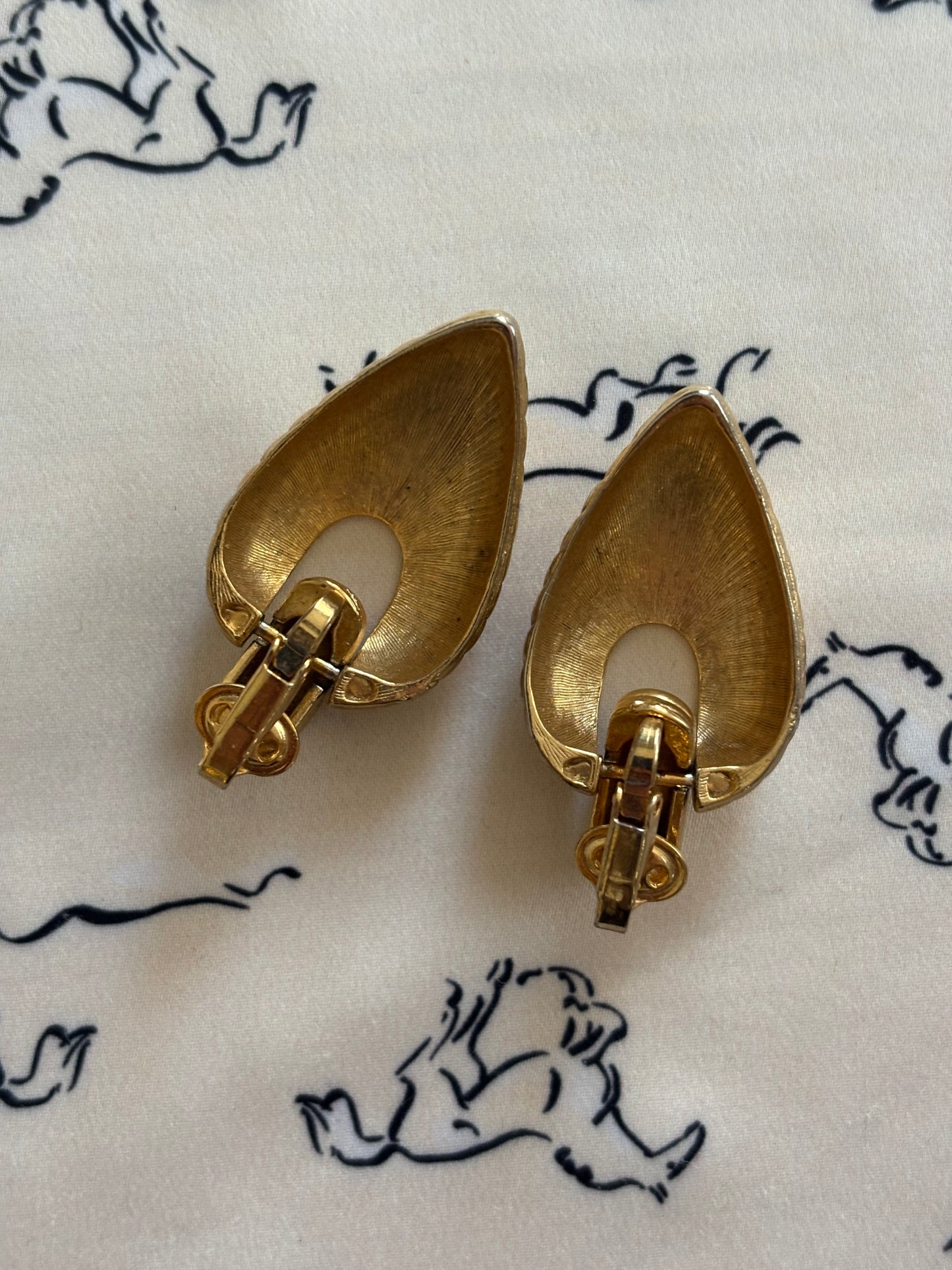 Pozłacane klipsy vintage