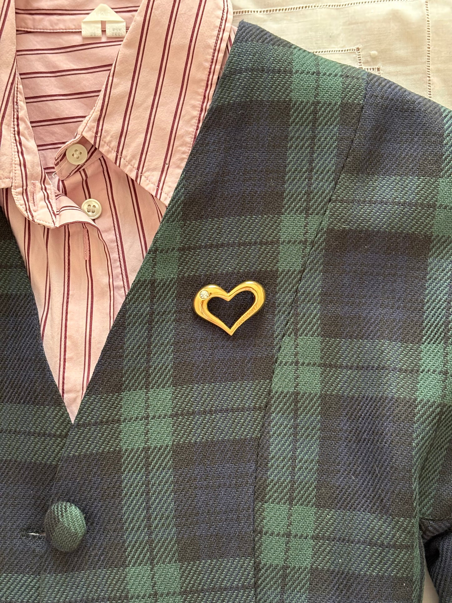 G I V E N C H Y heart-shaped brooch