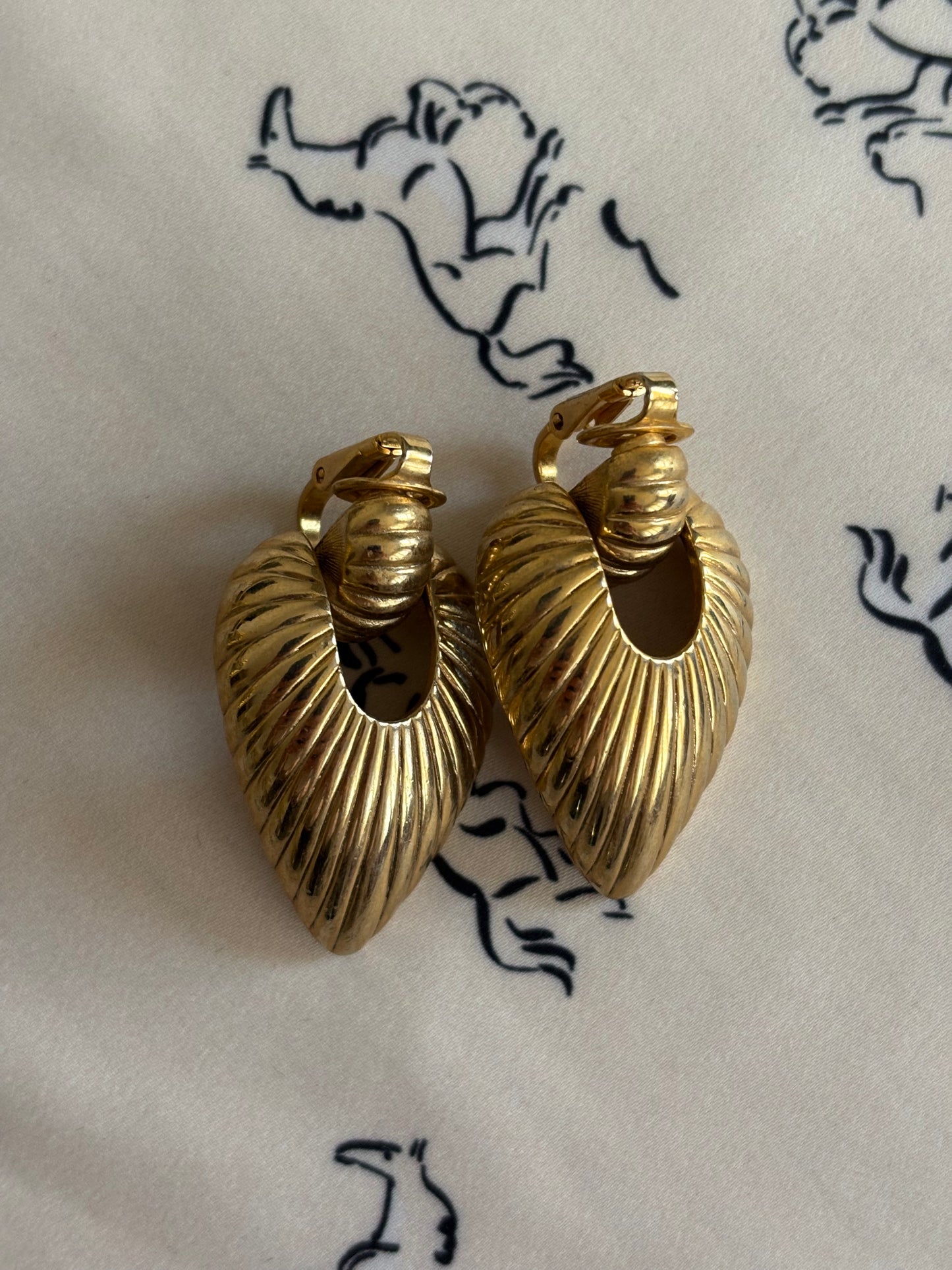 Pozłacane klipsy vintage