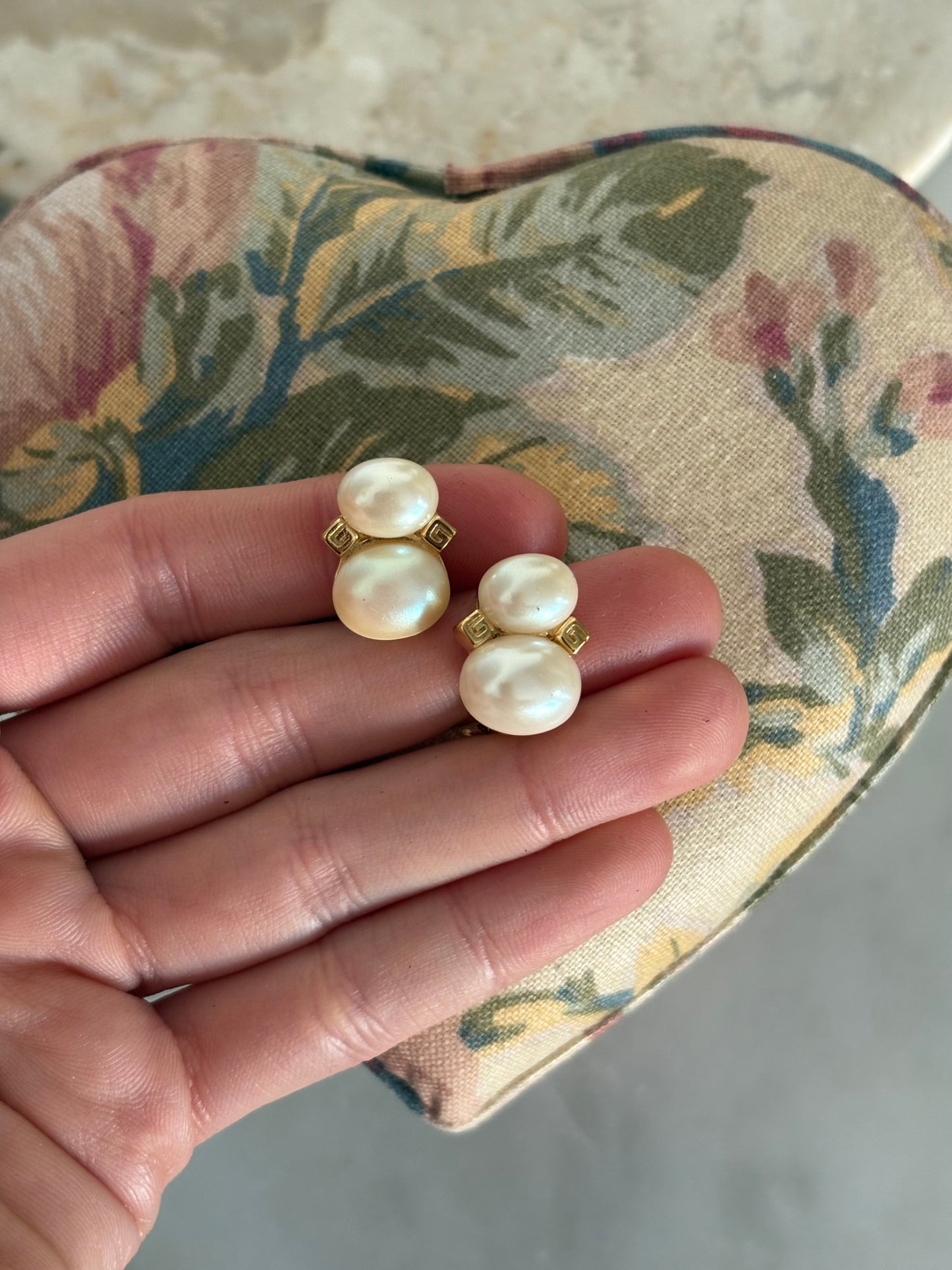 Vintage klipsy Givenchy z perłami