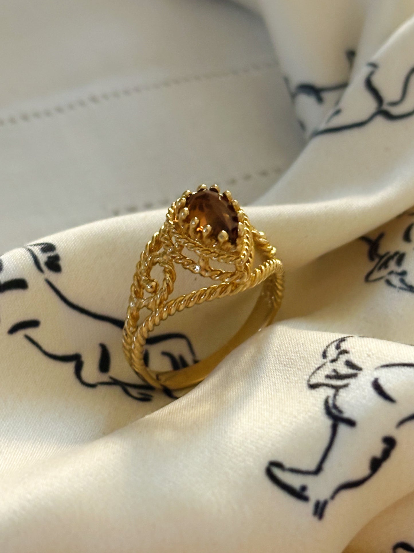 Pierścionek Avon „Smokeblaze”1977 rok