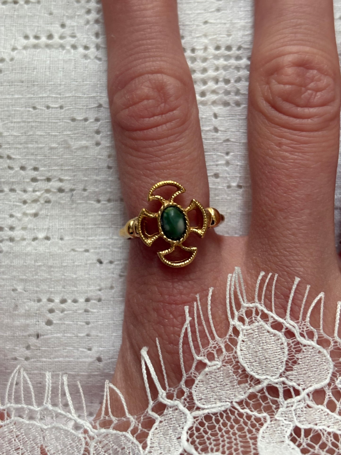 Avon "Baroness" ring, 1973