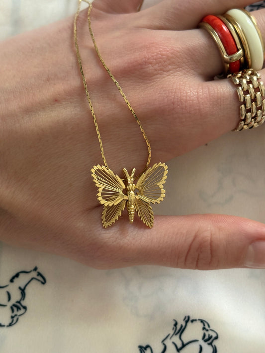 Naszyjnik Monet w kształcie motyla