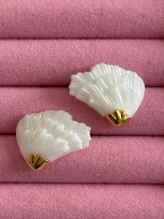Klipsy Avon„Pearlized petal” 1988 rok