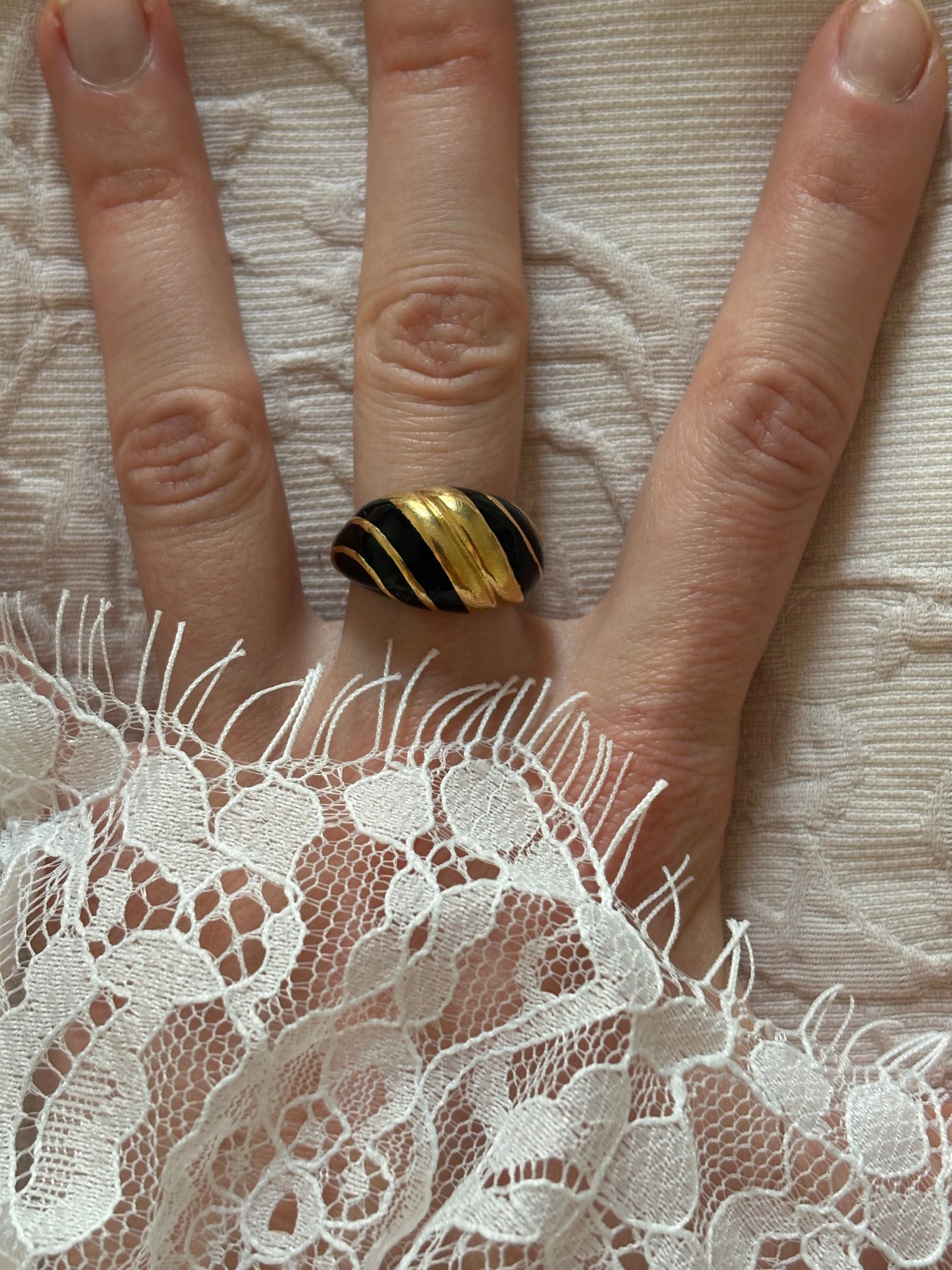 Avon enameled ring, 1980s