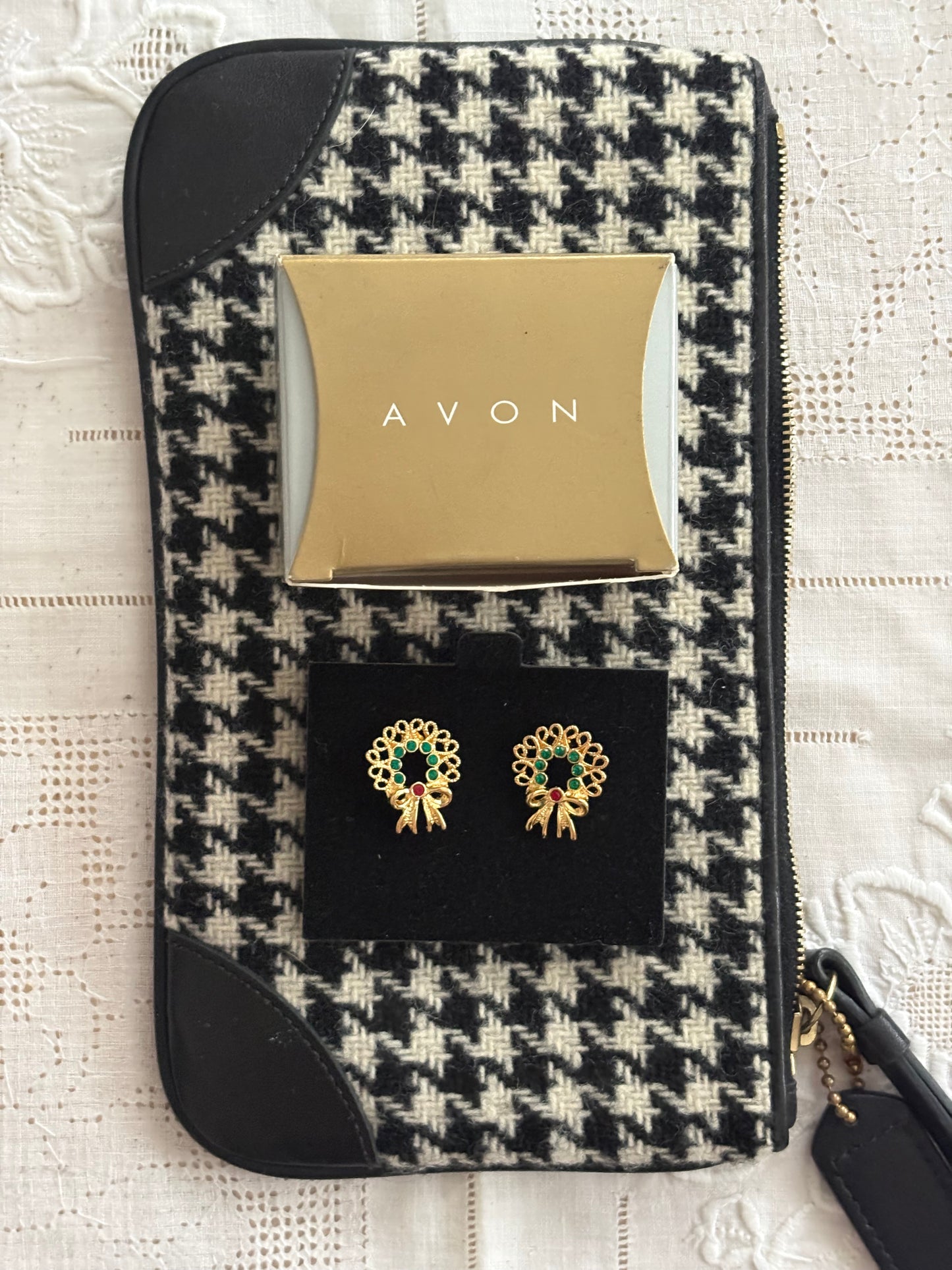 Kolczyki Avon “ Christmas wreath”,1997 rok