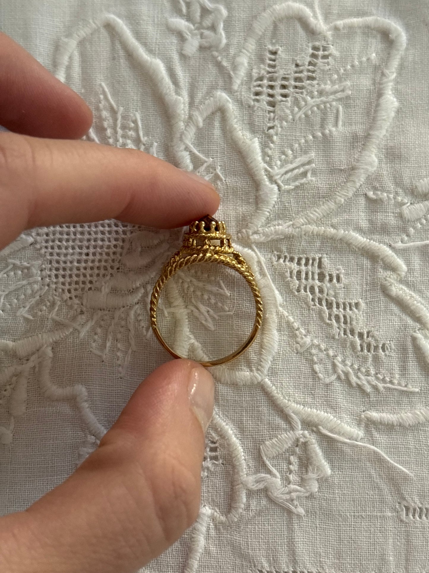 Pierścionek Avon „Smokeblaze” (1977)