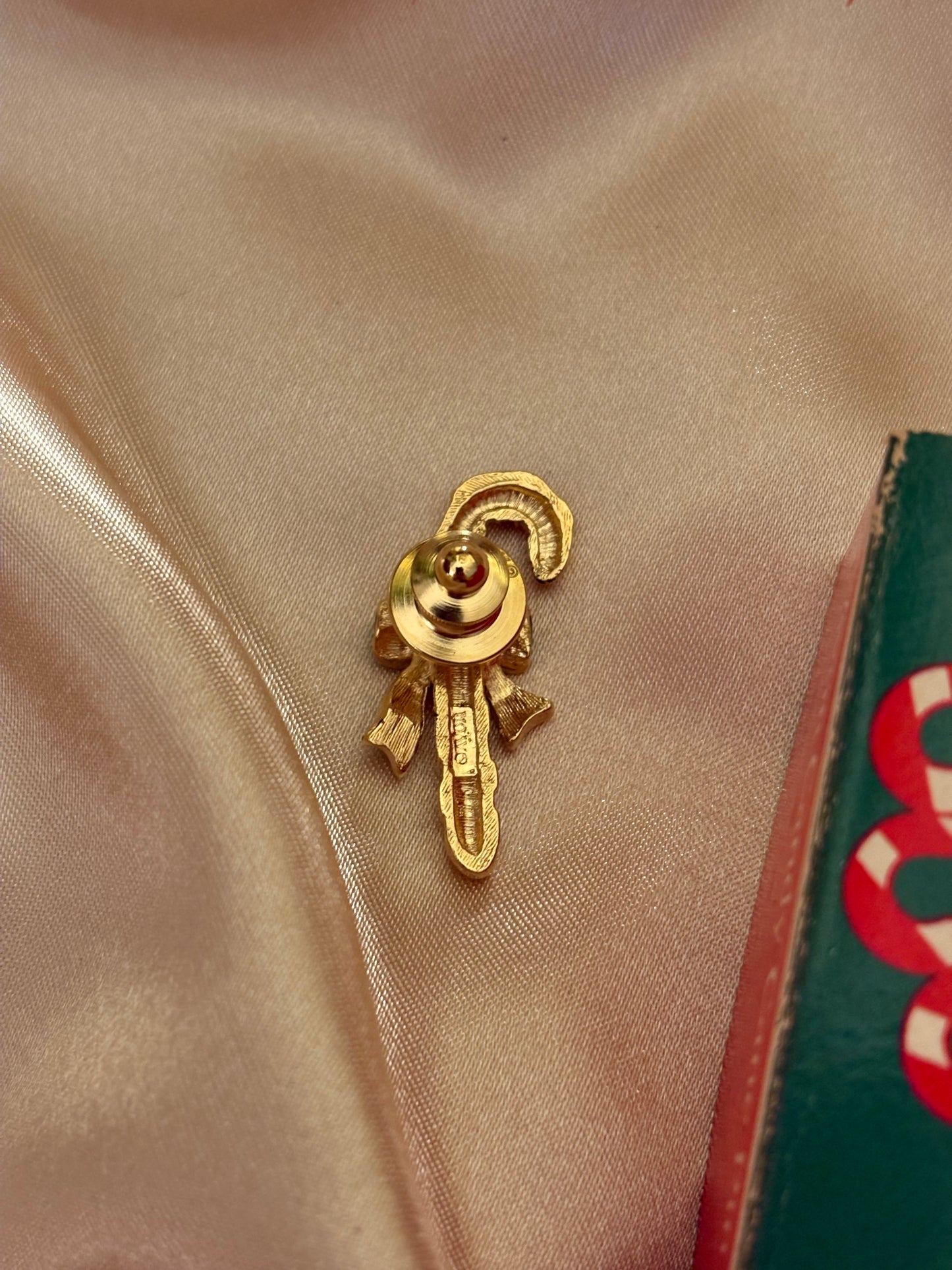 Broszka Avon “Candy Cane”,1986 rok