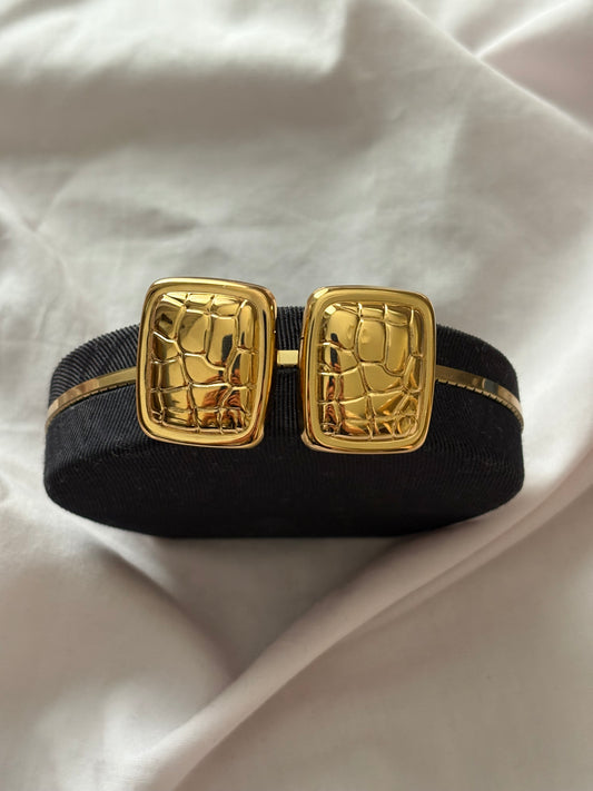 Lekkie kolczyki Avon „Alligator style”,1989 rok