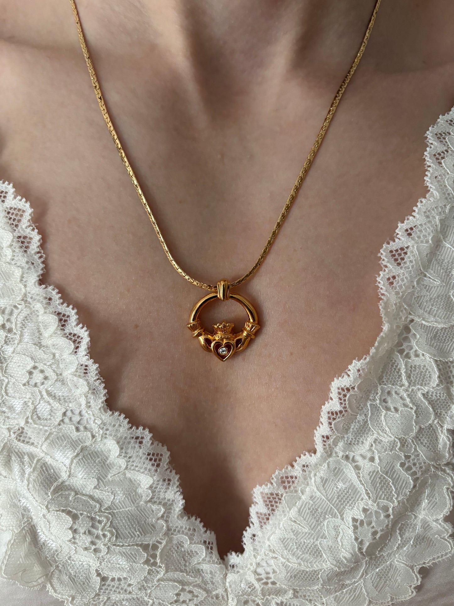 Naszyjnik Avon „Claddagh”,1991 rok