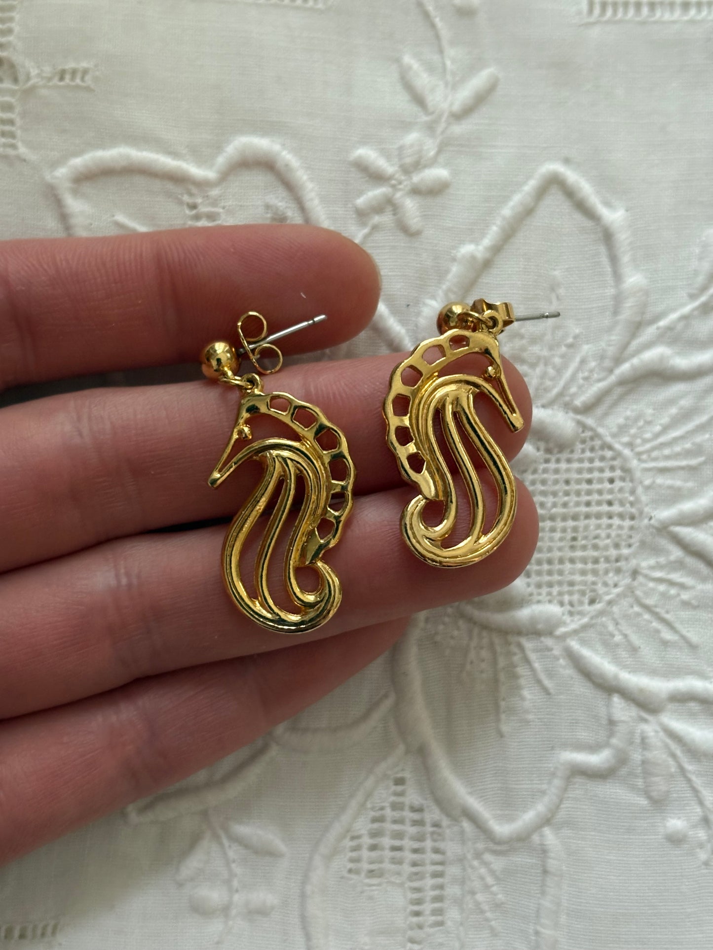 Avon "Dangling Seahorse" Earrings, 1990