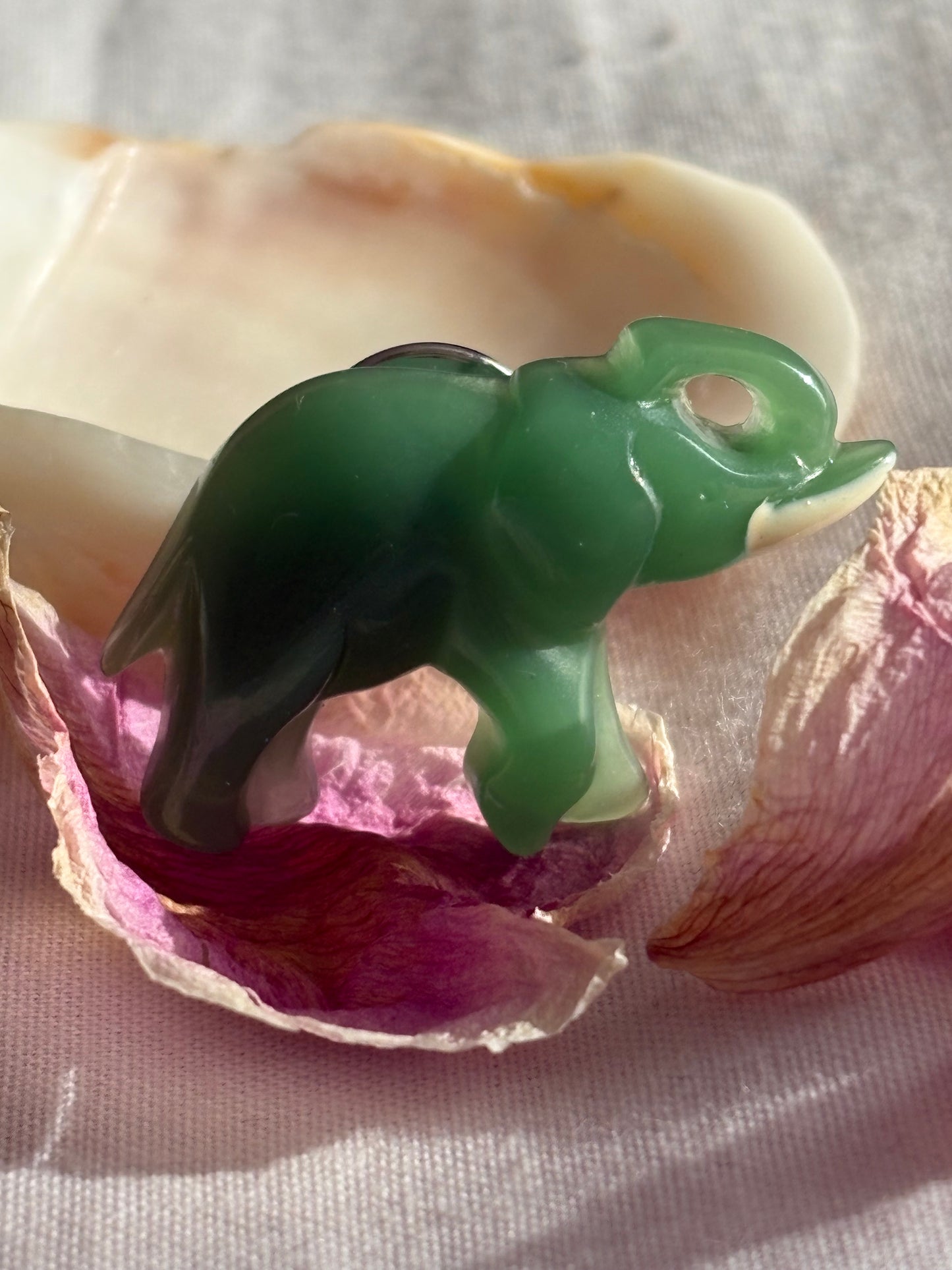 Broszka Avon „LUCKY FRIENDS
ELEPHANT”,1984 rok