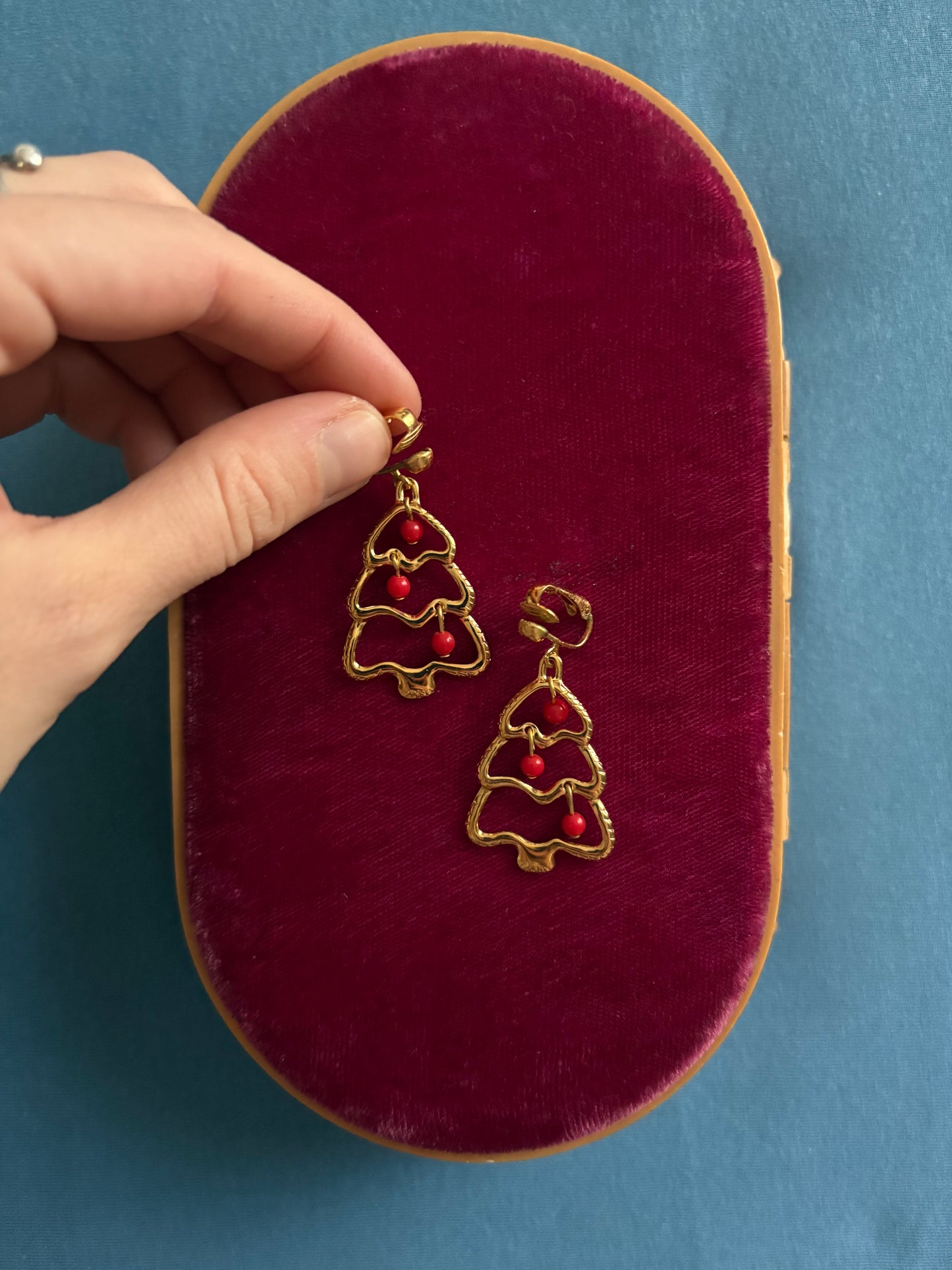 Klipsy Avon „Deck The Tree Clip Earrings” (1994)