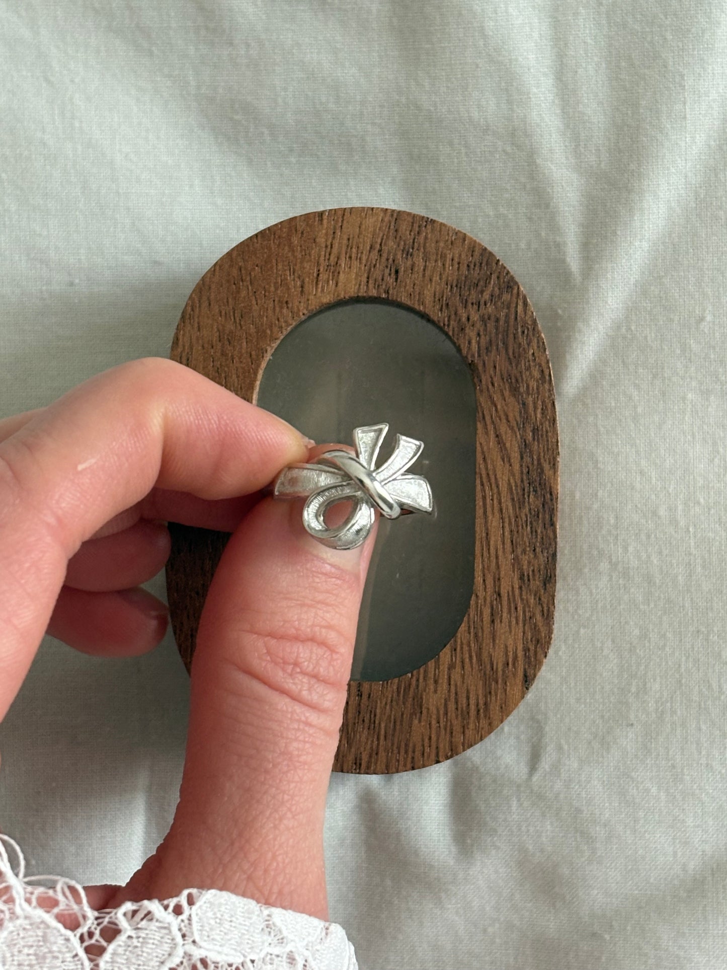 Avon “Beau Knot” Ring, 1975