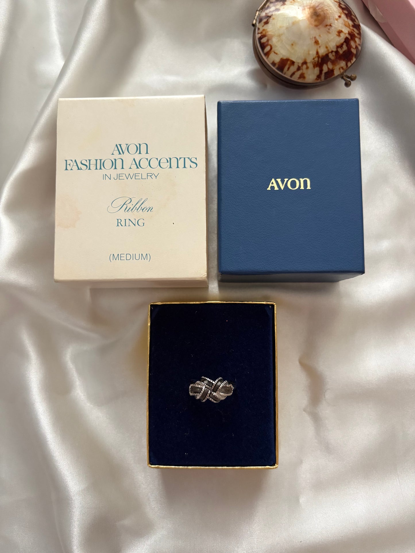 Avon "Ribbon" ring, 1974