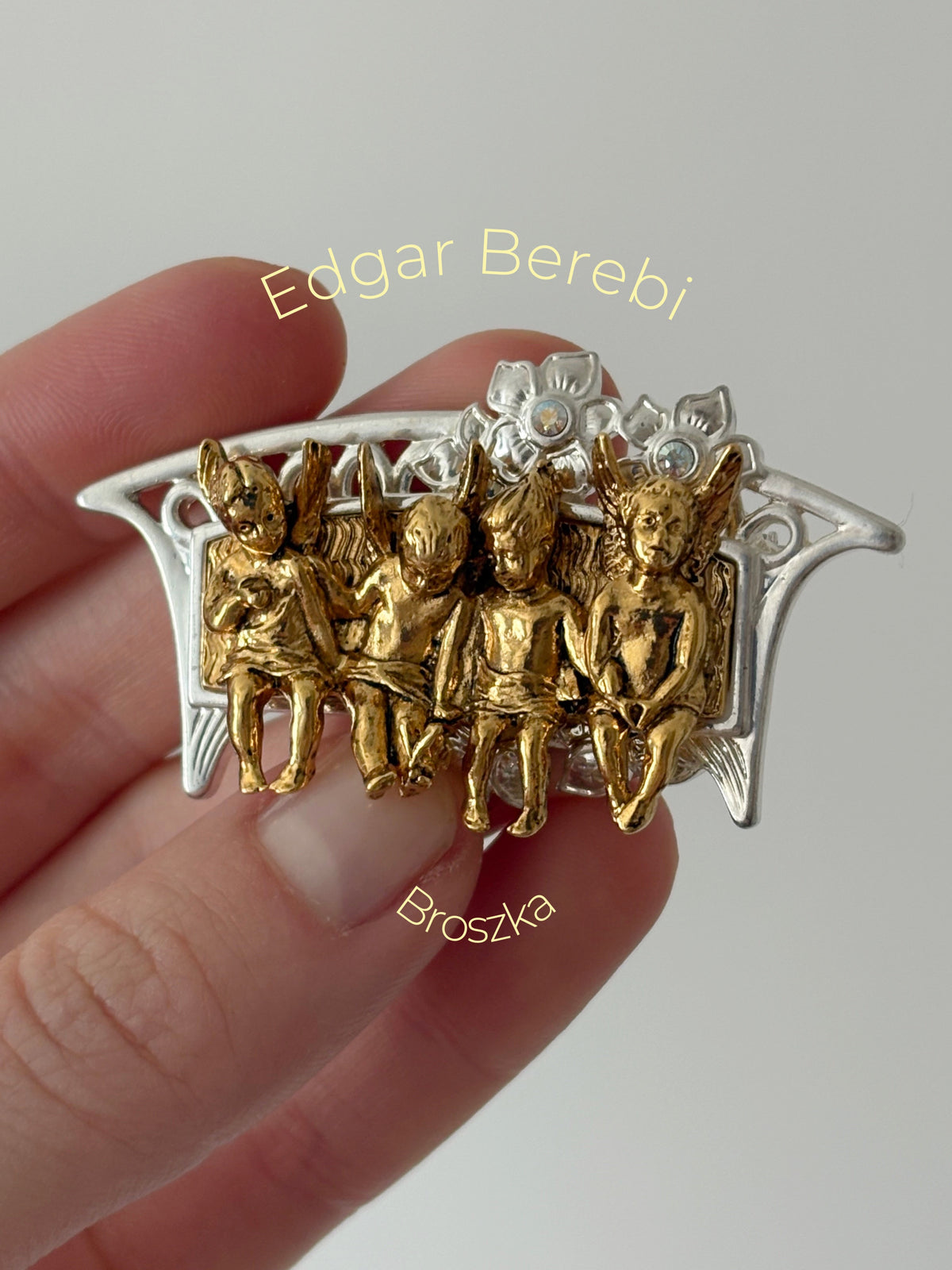 Broszka Edgar Berebi