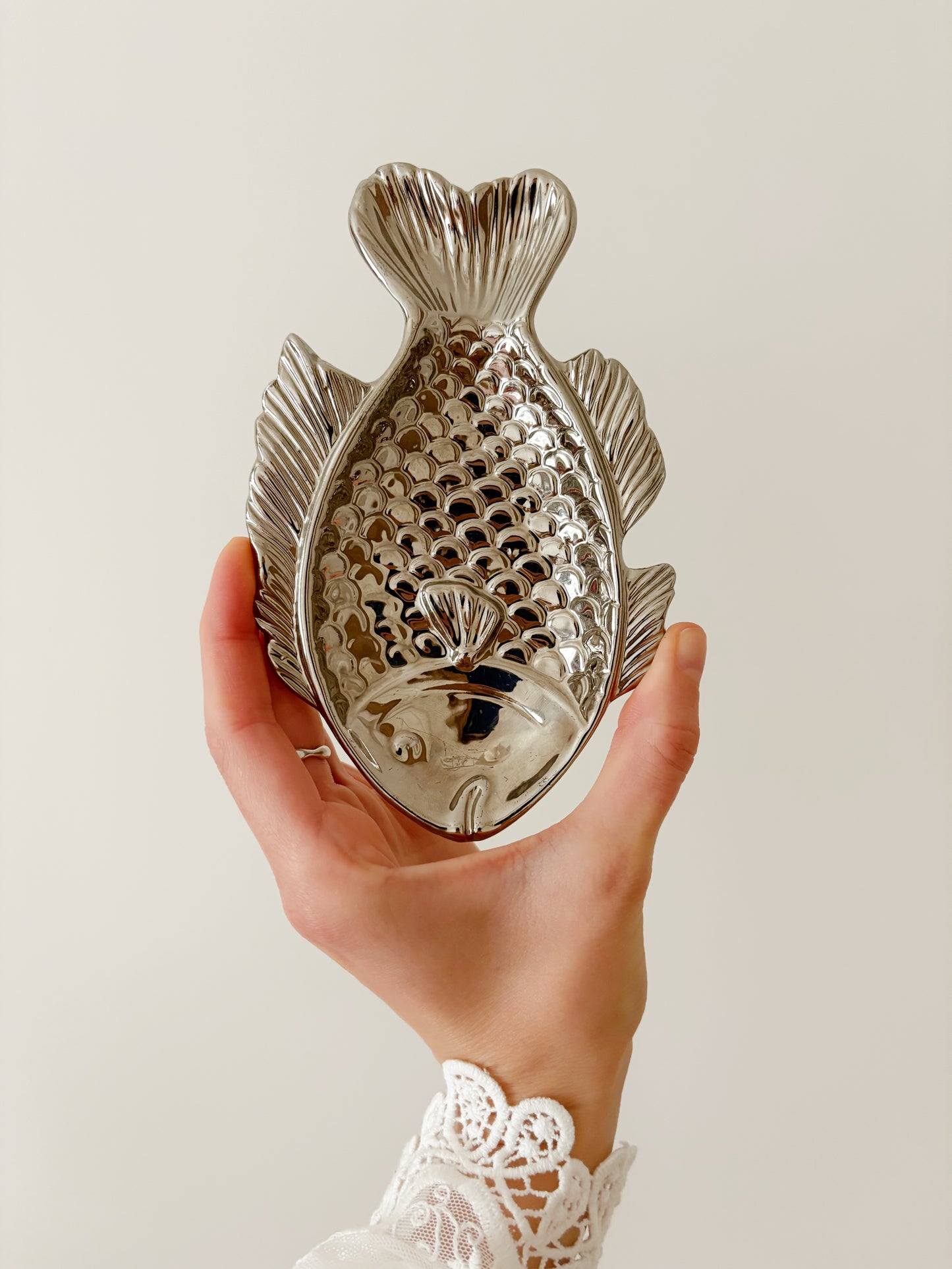 Ceramic fish dish for jewelry and trinkets