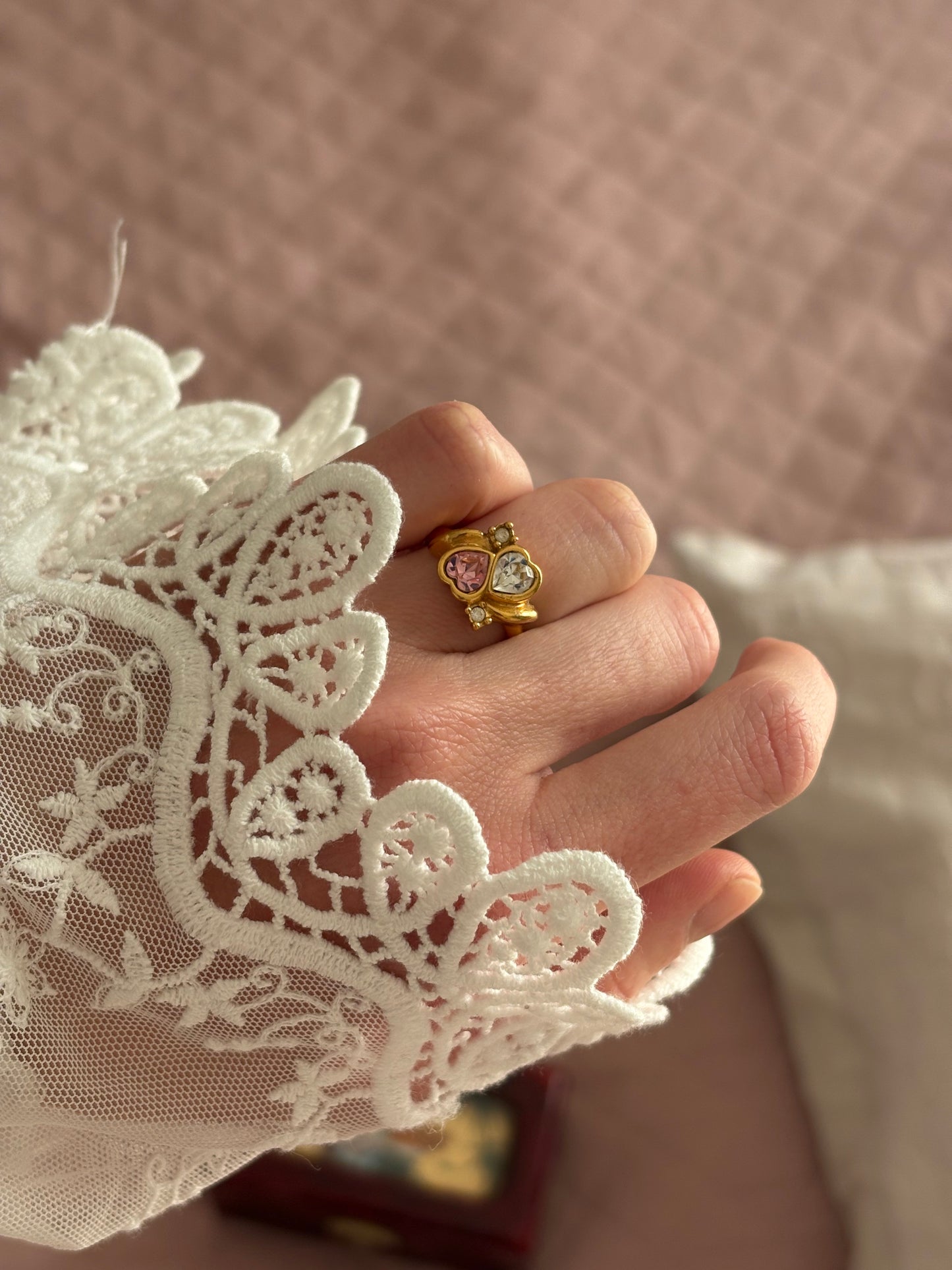 Avon "Two Hearts" ring, 1994