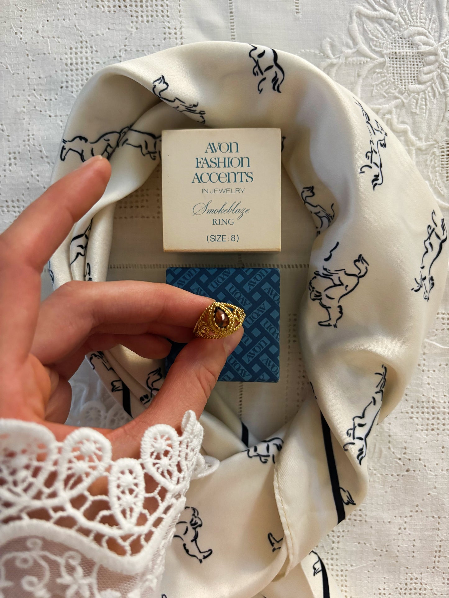 Pierścionek Avon „Smokeblaze”1977 rok