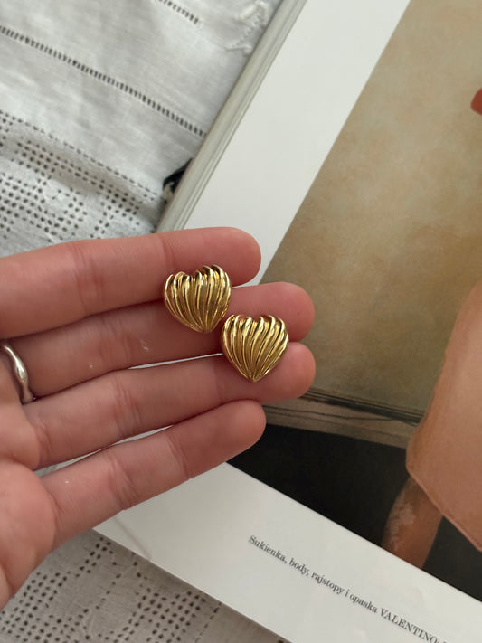 Kolczyki Avon “Pleated heart”,1994 rok