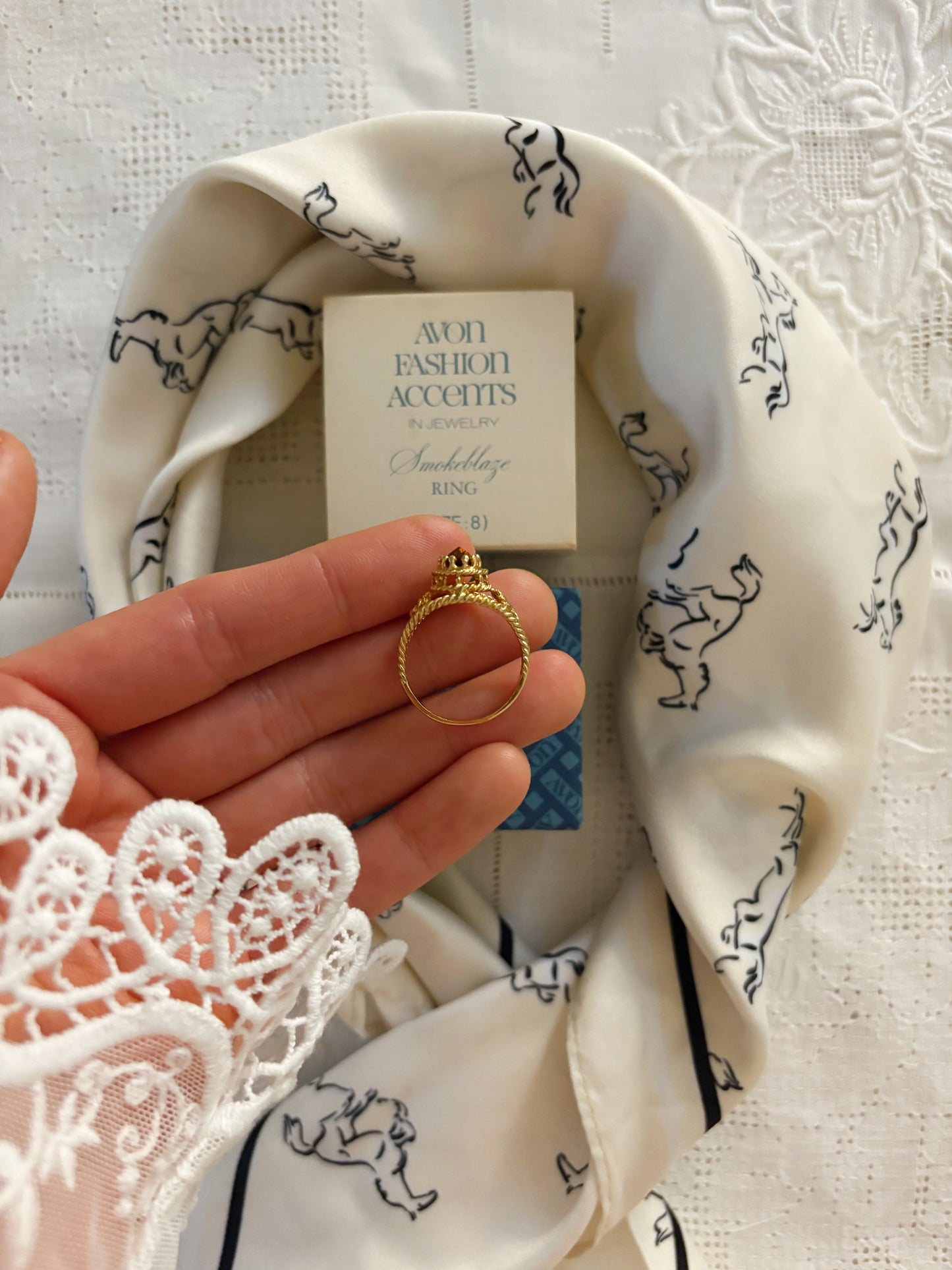 Pierścionek Avon „Smokeblaze”1977 rok