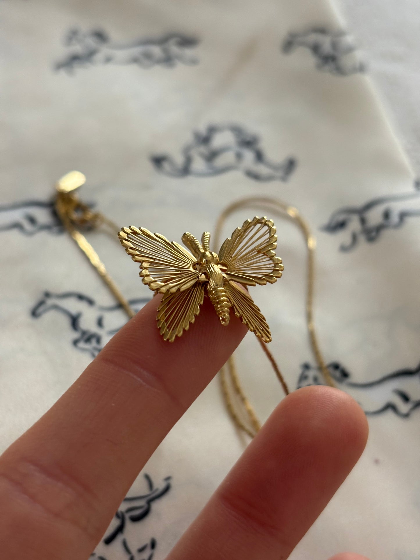 Naszyjnik Monet w kształcie motyla