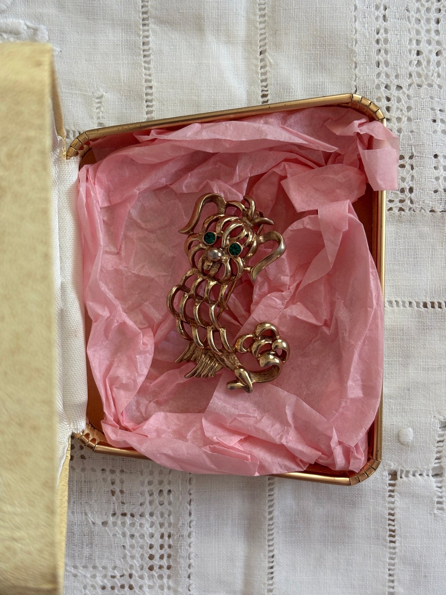 Avon "Pekinese" Brooch, 1972