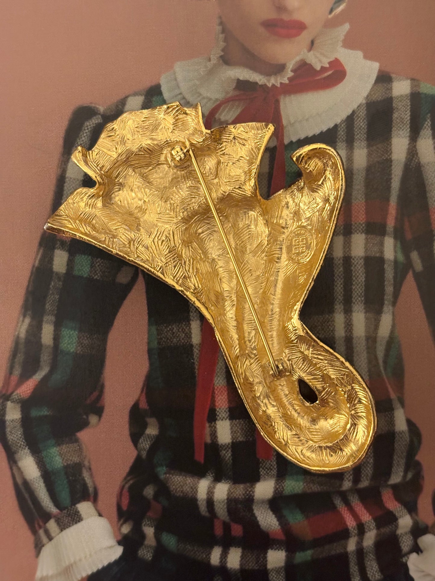 Broszka Givenchy liśc Ginkgo❤️